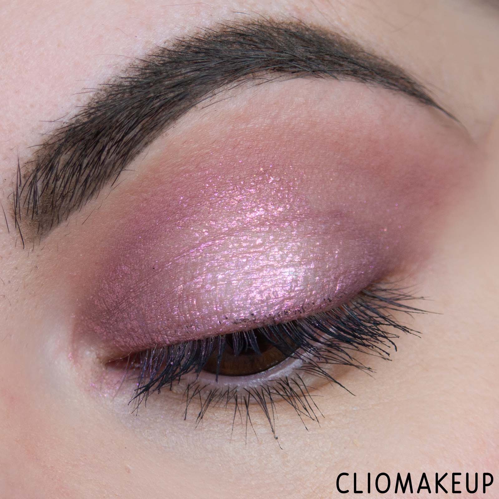 cliomakeup-recensione-ombretto-liquido-rem-beauty-midnight-shadows-12