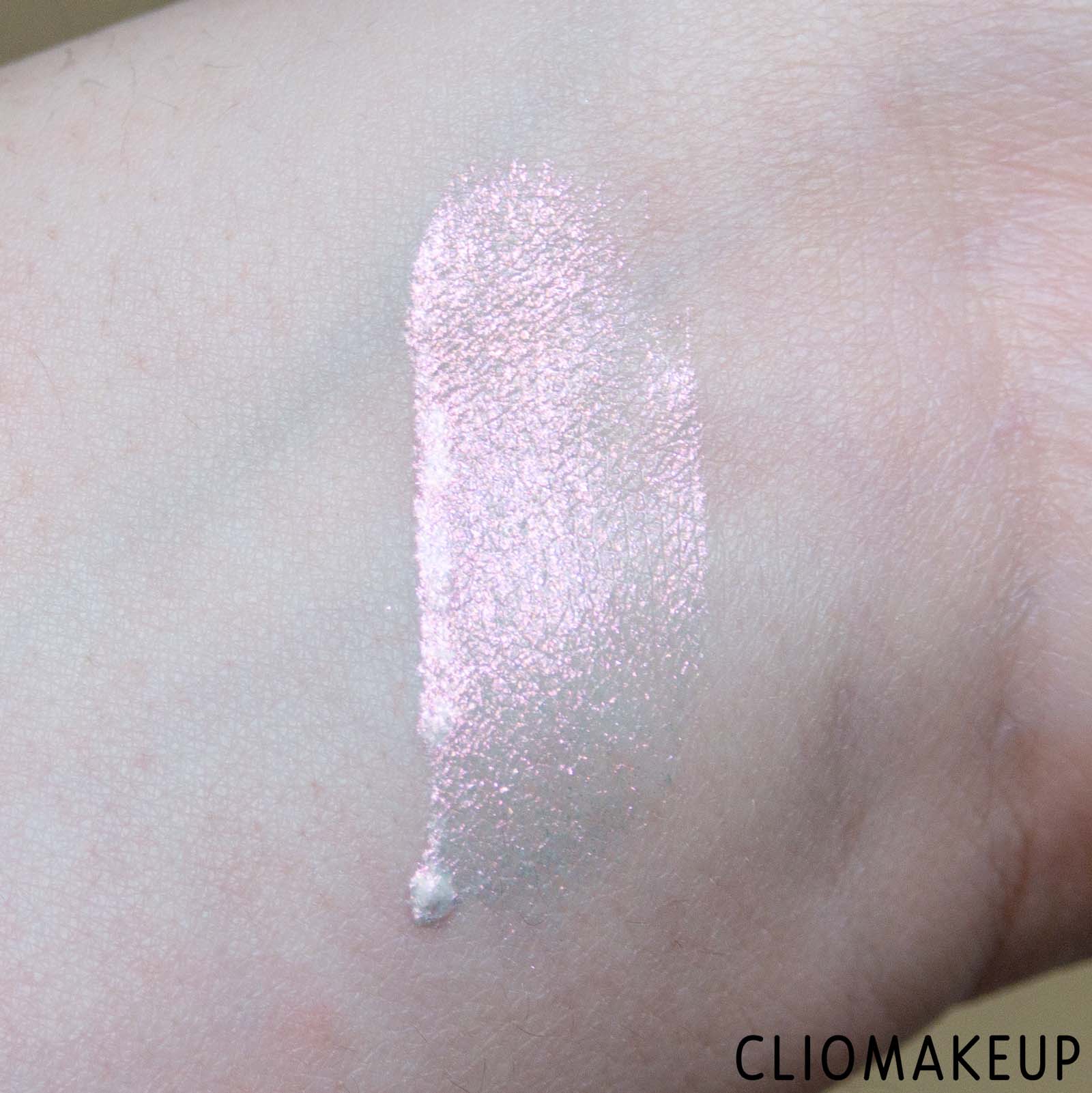 cliomakeup-recensione-ombretto-liquido-rem-beauty-midnight-shadows-6