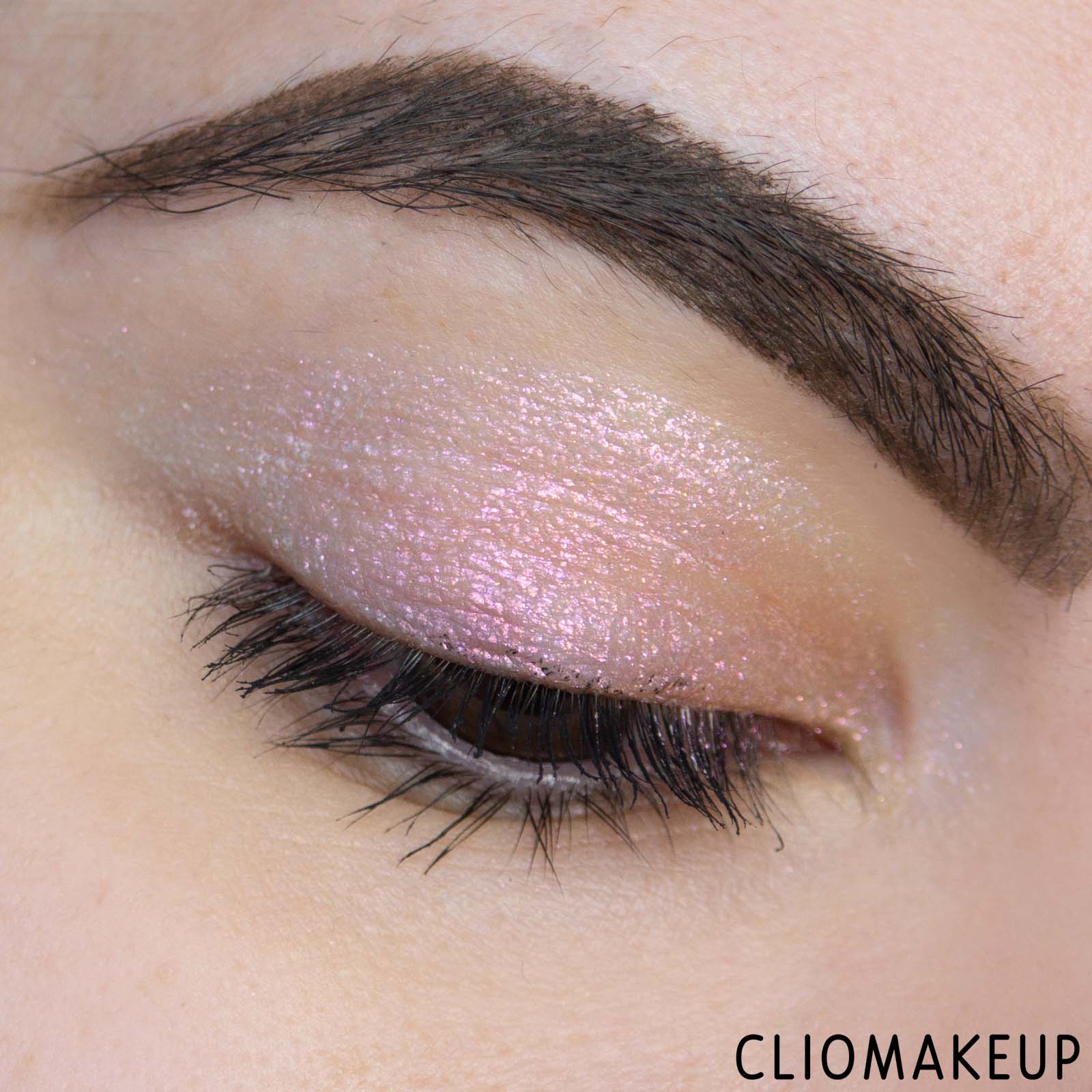 cliomakeup-recensione-ombretto-liquido-rem-beauty-midnight-shadows-9