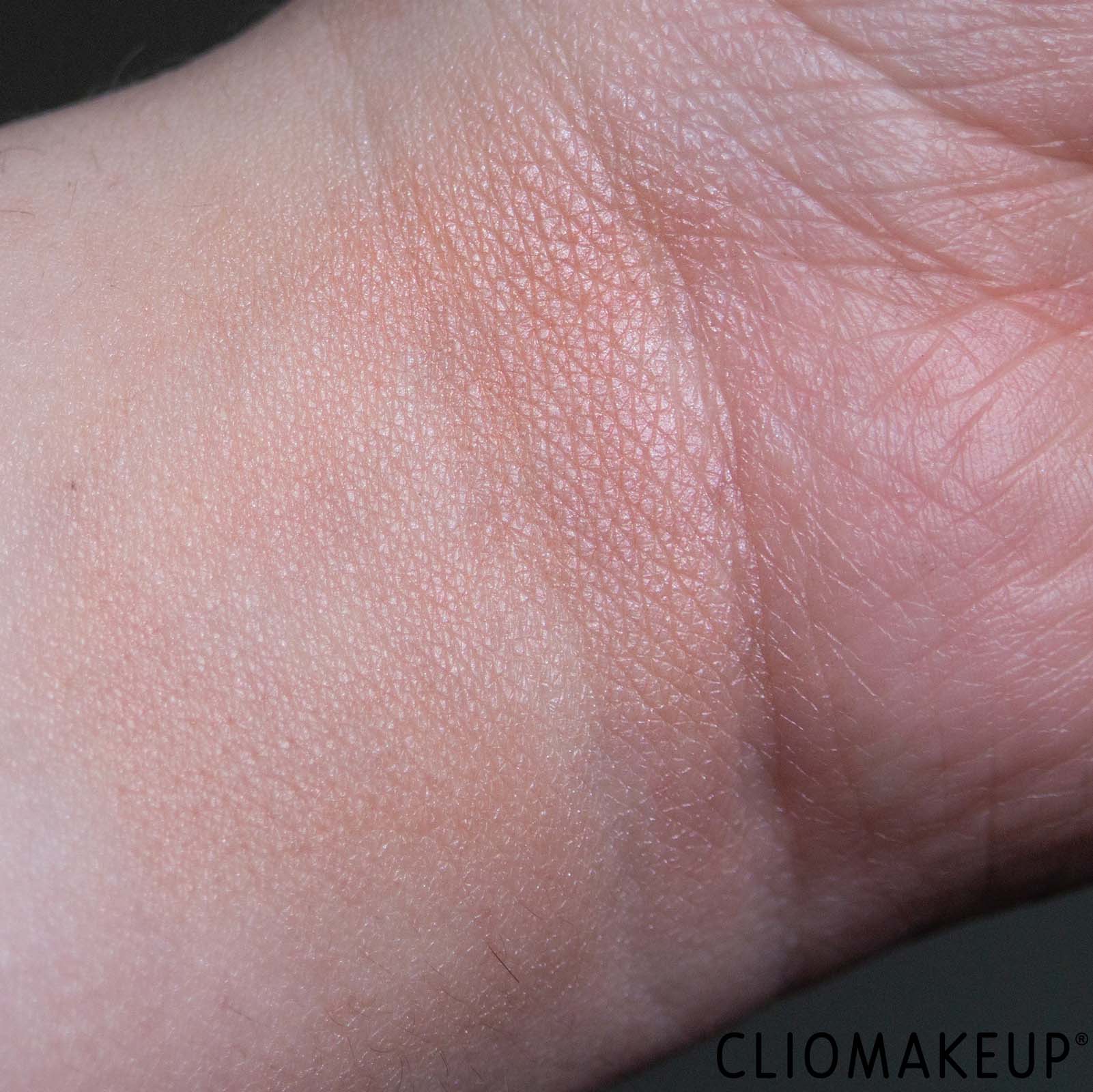 cliomakeup-recensione-blush-tarte-blush-tape-liquid-blush-9