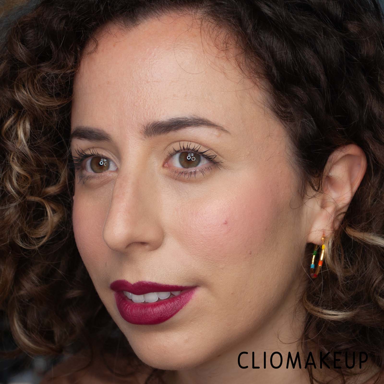 cliomakeup-recensione-palette-viso-haus-laboratories-head-rush-blush-e-highlighter-duo-13