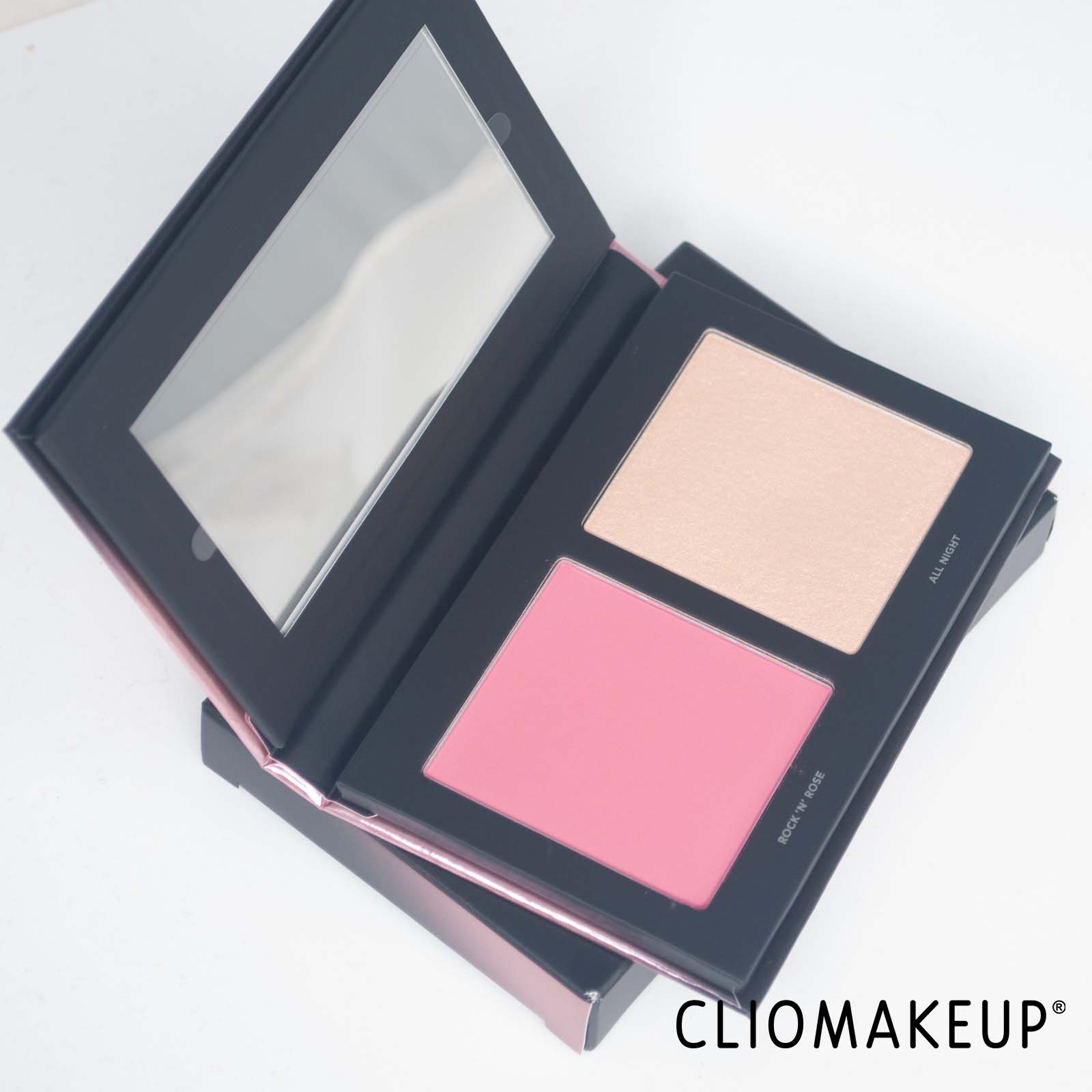 cliomakeup-recensione-palette-viso-haus-laboratories-head-rush-blush-e-highlighter-duo-4