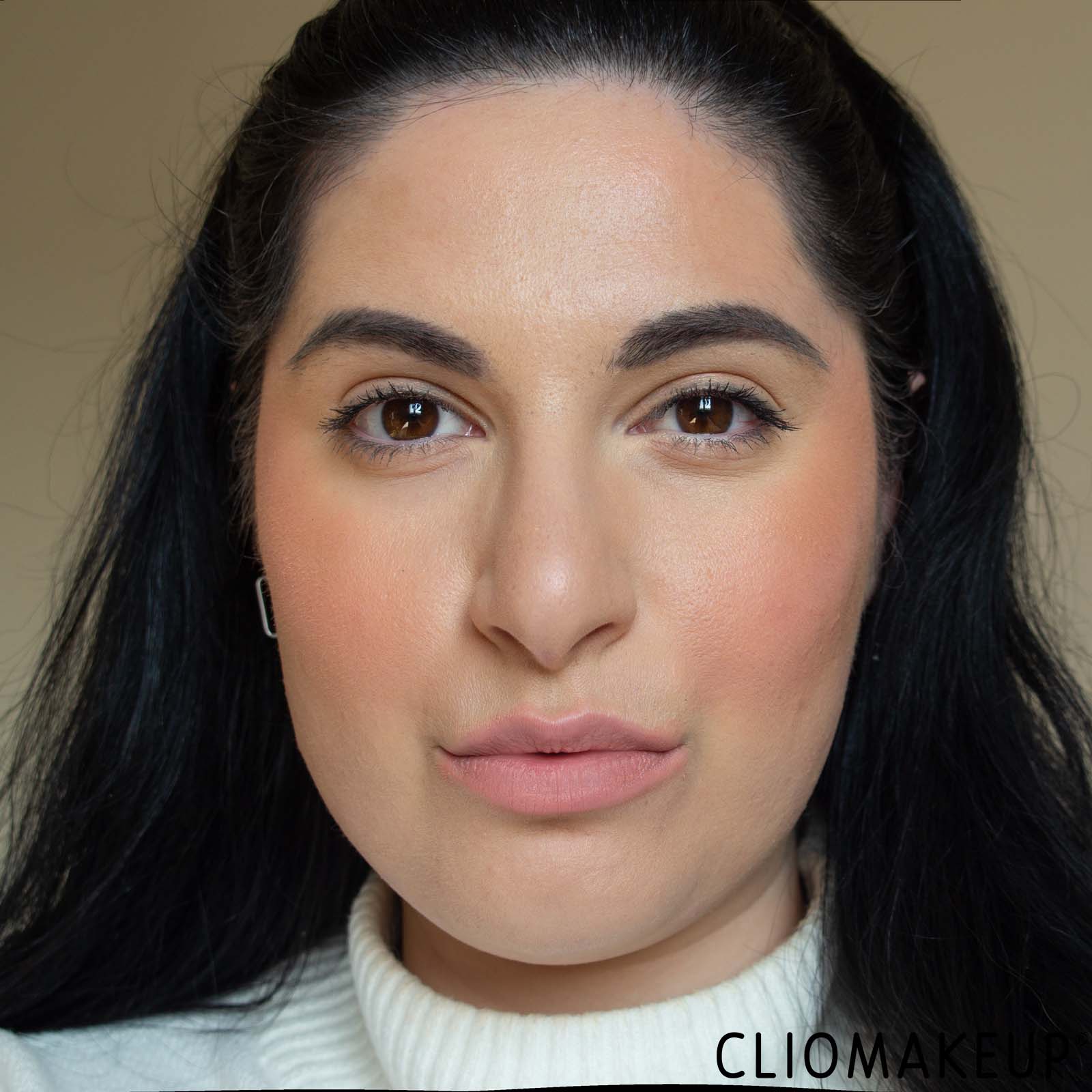 cliomakeup-recensione-blush-catrice-cheek-flirt-blush-in-stick-10