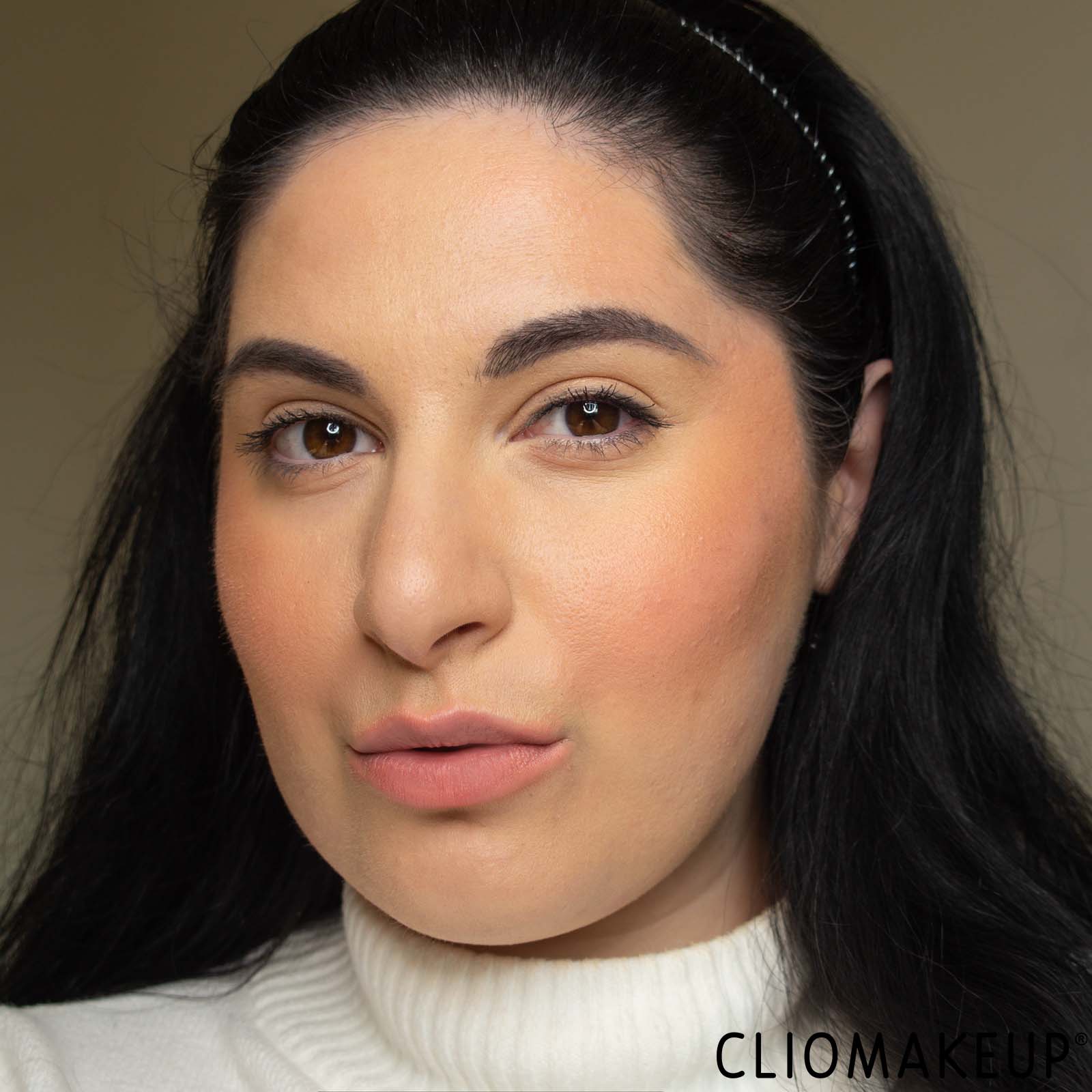 cliomakeup-recensione-blush-catrice-cheek-flirt-blush-in-stick-11