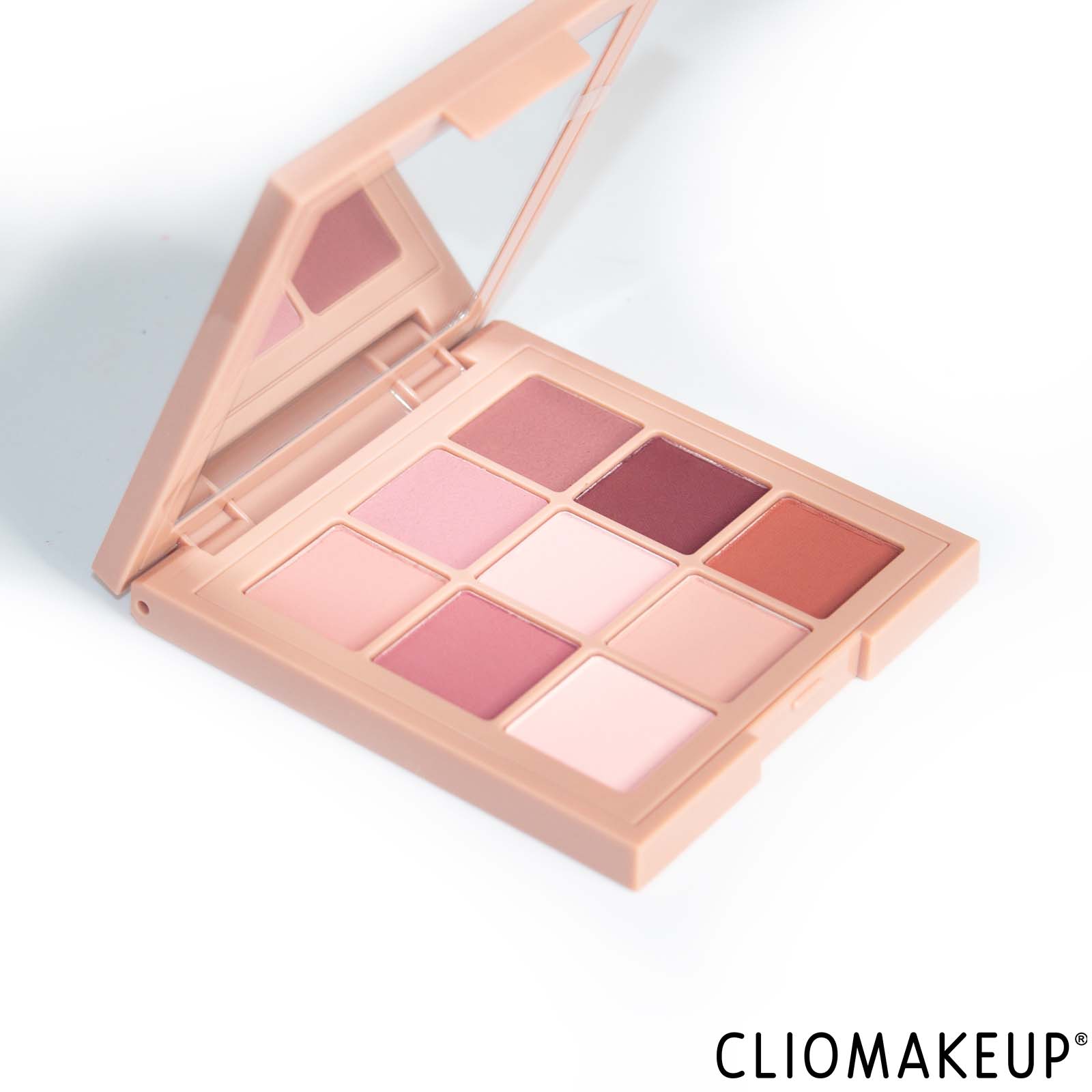 cliomakeup-recensione-palette-huda-beauty-matte-obsession-cool-4