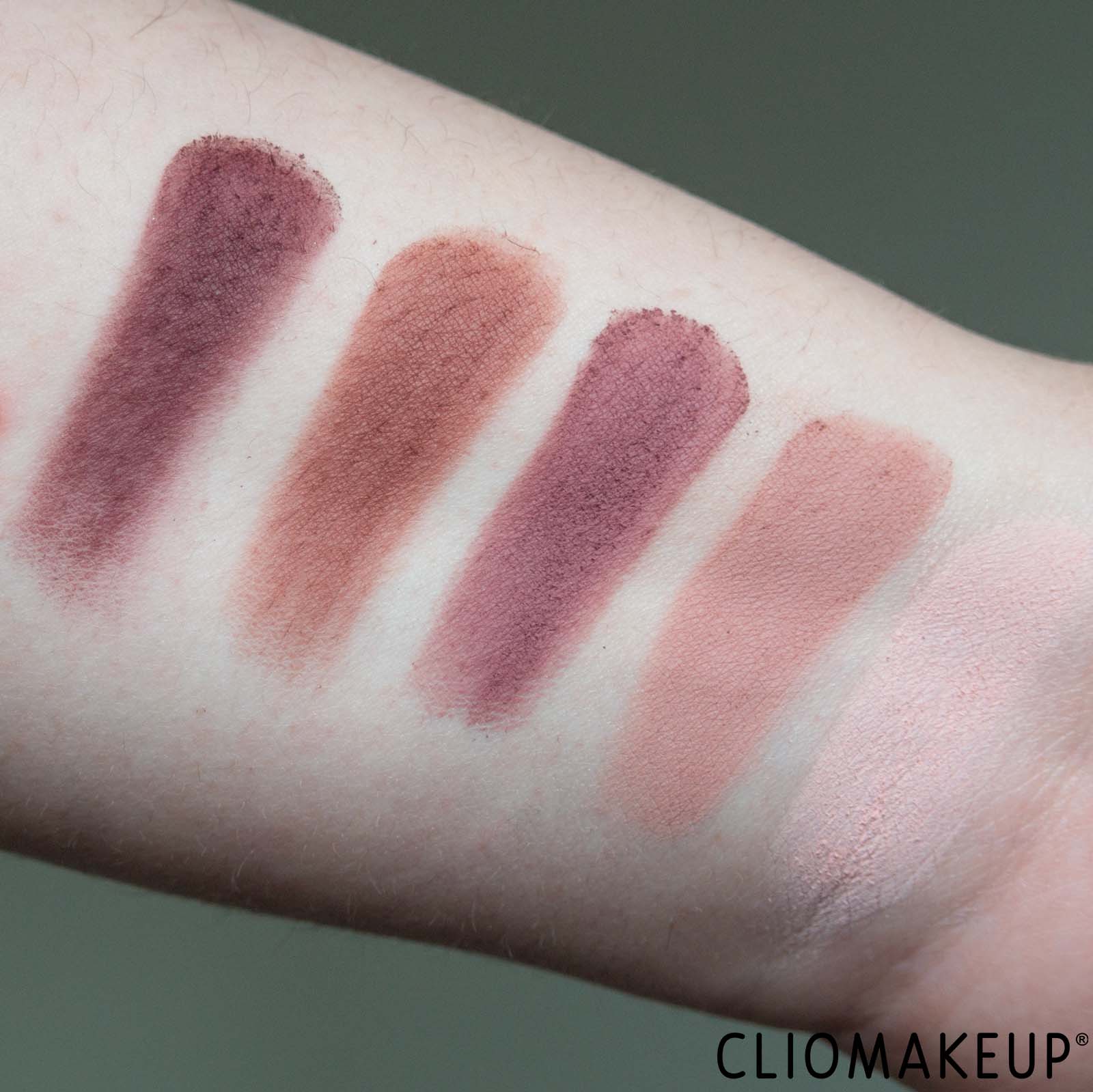 cliomakeup-recensione-palette-huda-beauty-matte-obsession-cool-8