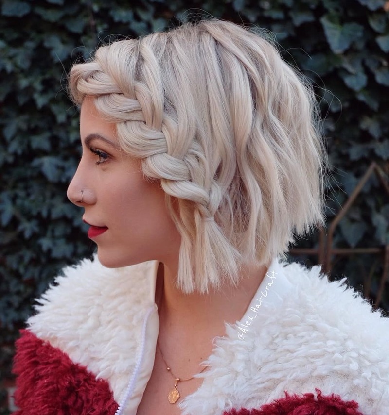 acconciature-capelli-corti-cortissimi-treccia-davanti