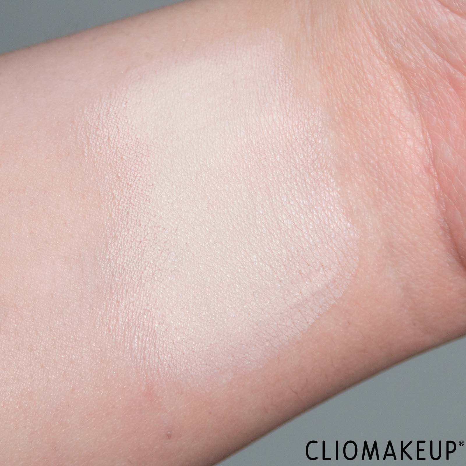 cliomakeup-recensione-correttore-natasha-denona-hy-glam-concealer-8