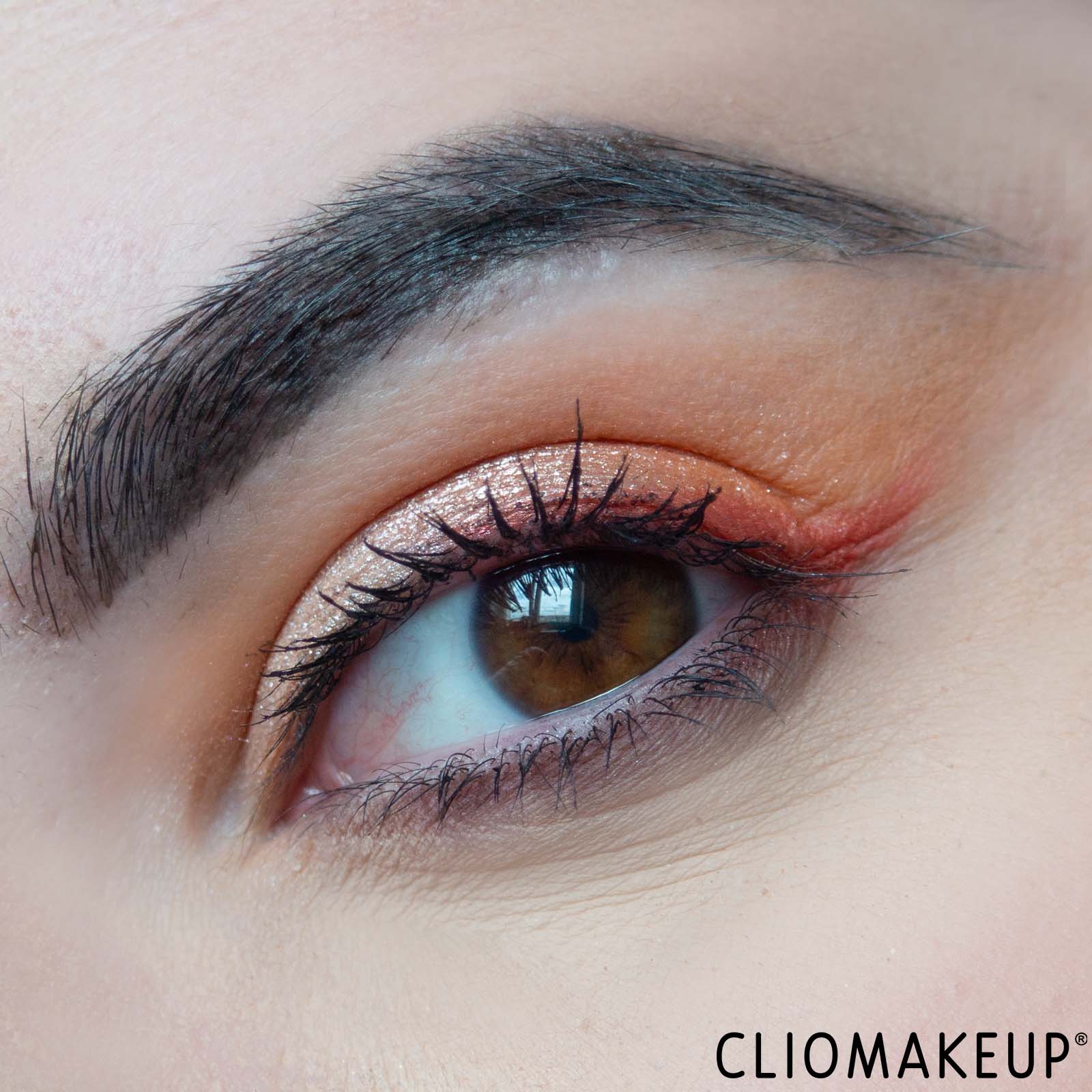 cliomakeup-recensione-palette-essence-bloomin-bright-eyeshadow-e-eyeliner-palette-10
