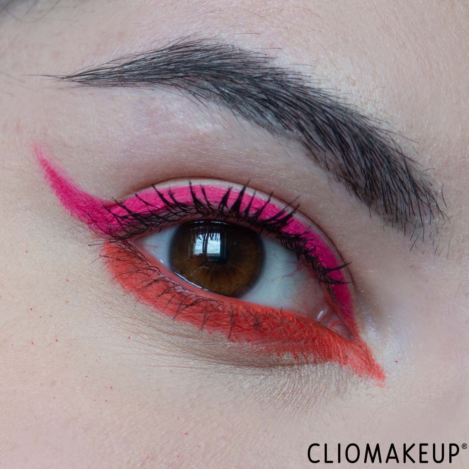 cliomakeup-recensione-palette-essence-bloomin-bright-eyeshadow-e-eyeliner-palette-13