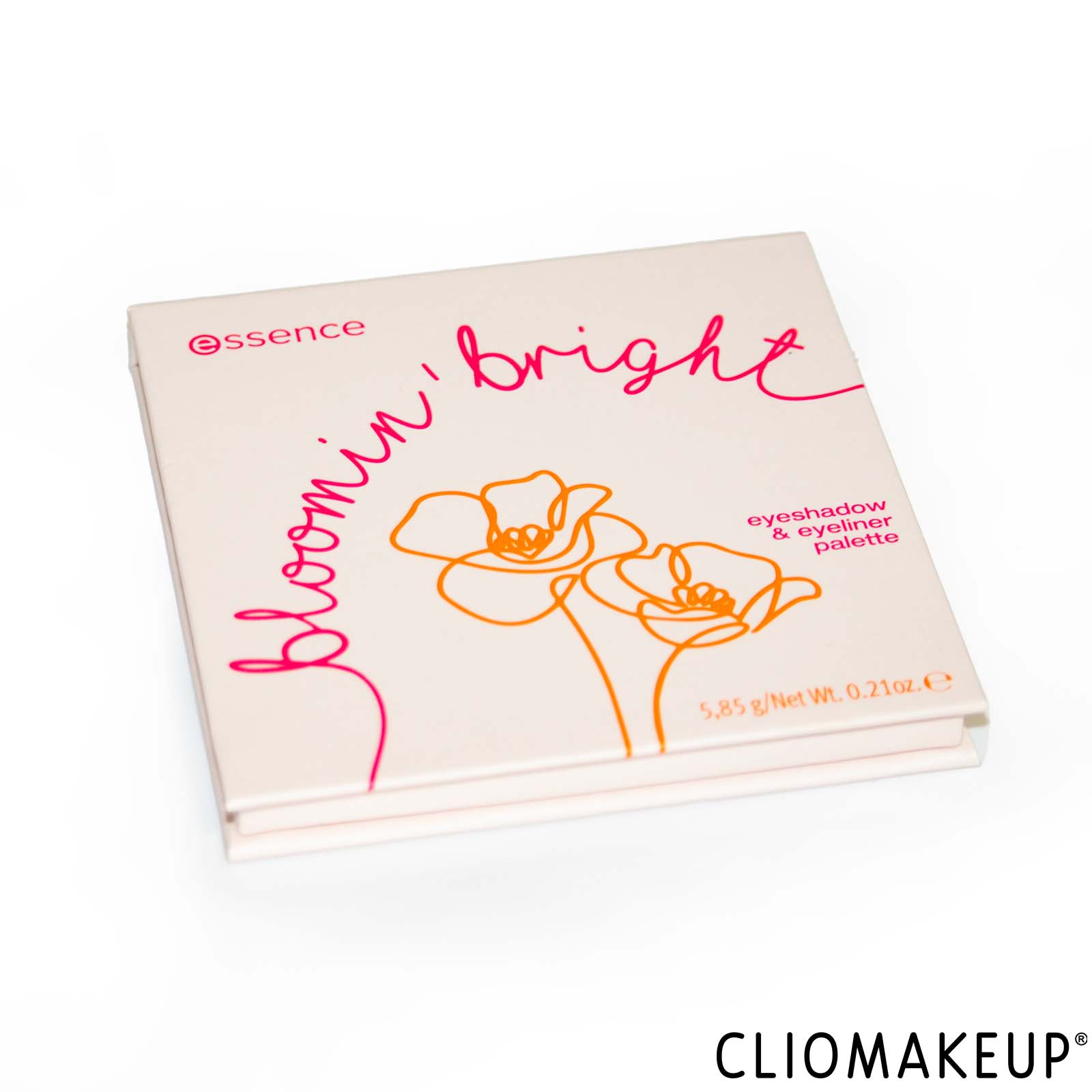 cliomakeup-recensione-palette-essence-bloomin-bright-eyeshadow-e-eyeliner-palette-2