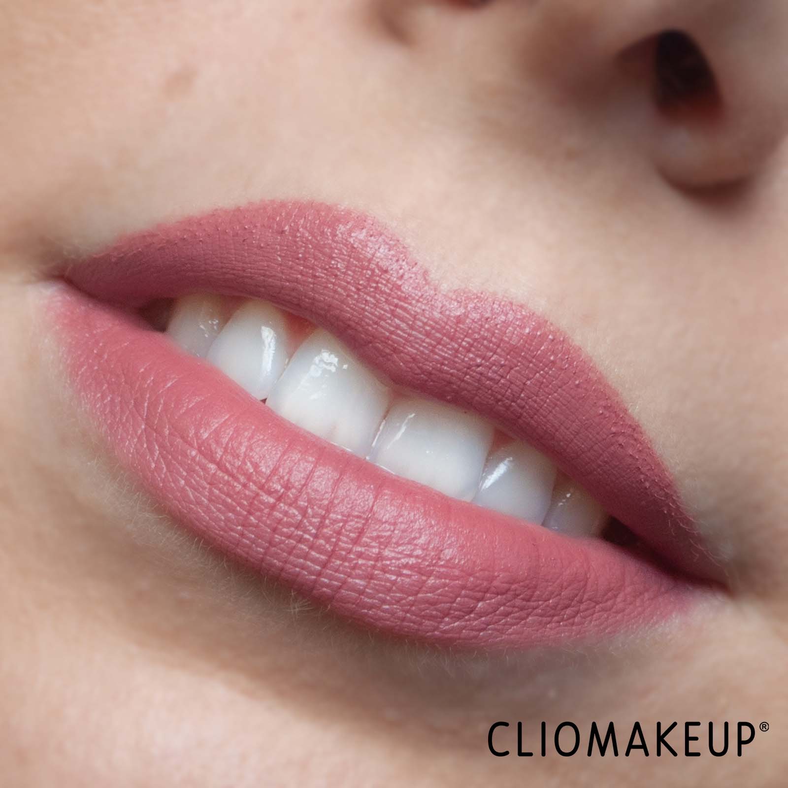 cliomakeup-recensione-rossetto-kiko-powerful-loveduo-lip-color-e-gloss-10