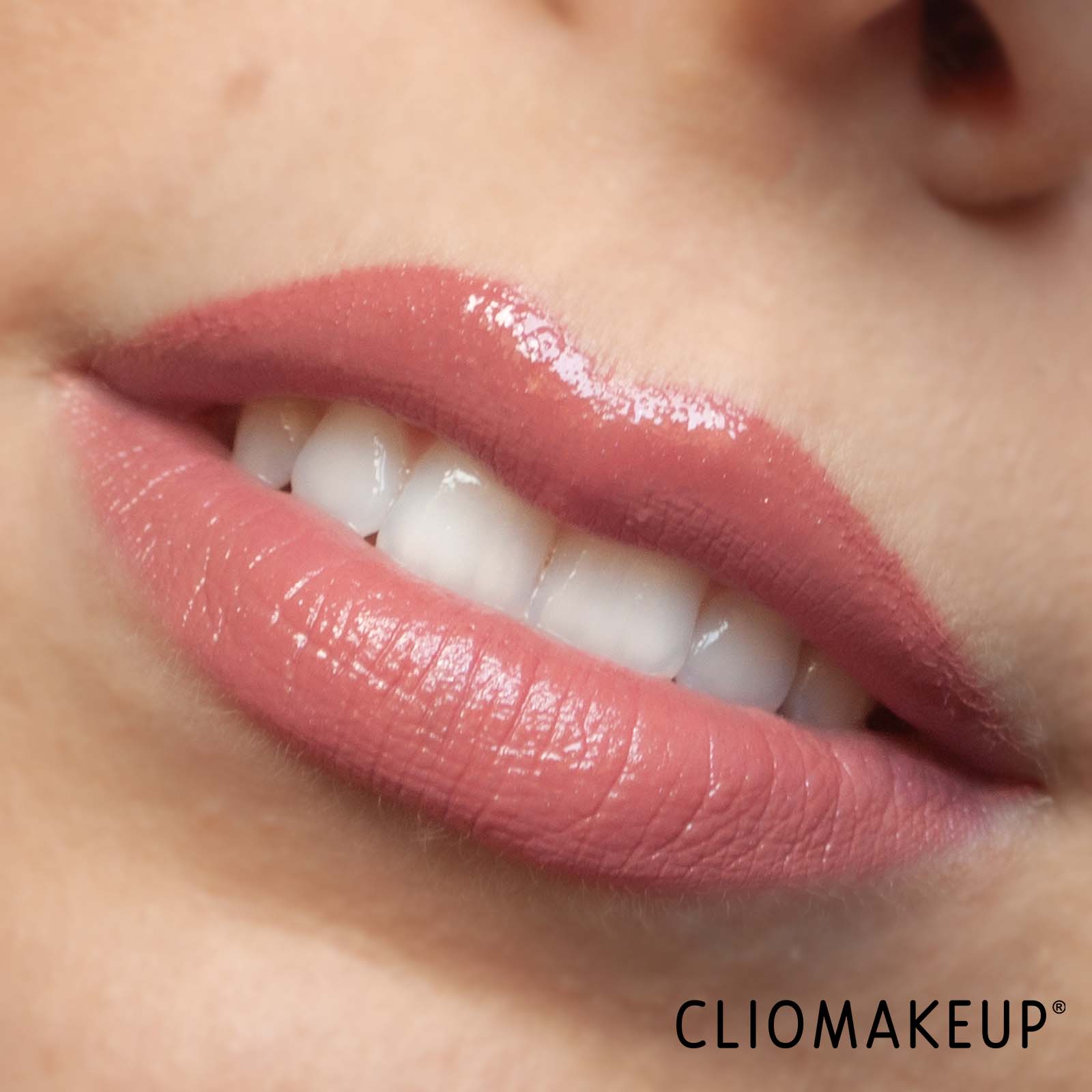 cliomakeup-recensione-rossetto-kiko-powerful-loveduo-lip-color-e-gloss-12
