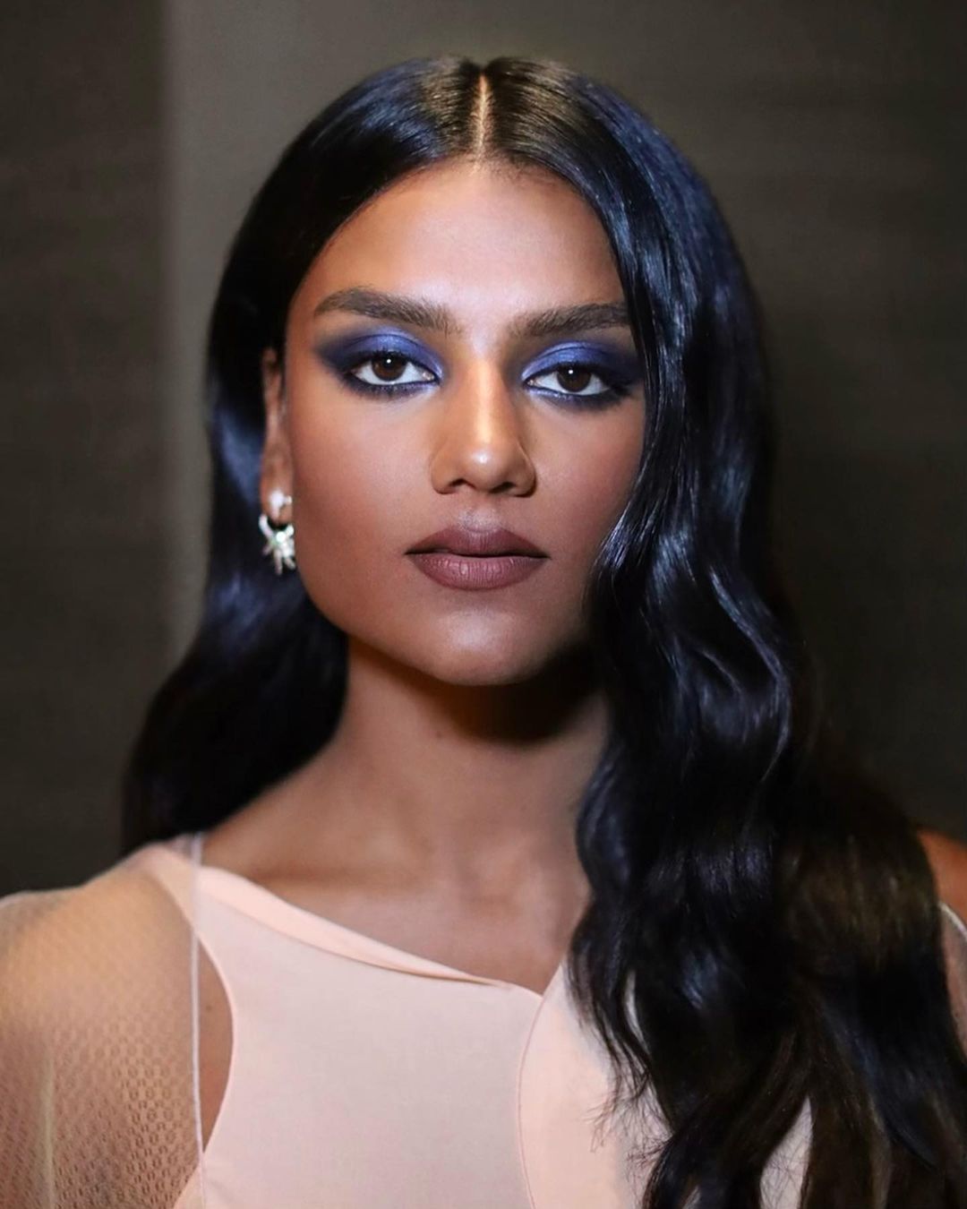 cliomakeup-smokey-eyes-2023-blu