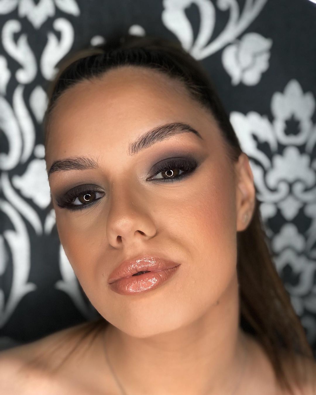 cliomakeup-smokey-eyes-2023-nero-makeup-by-iwana