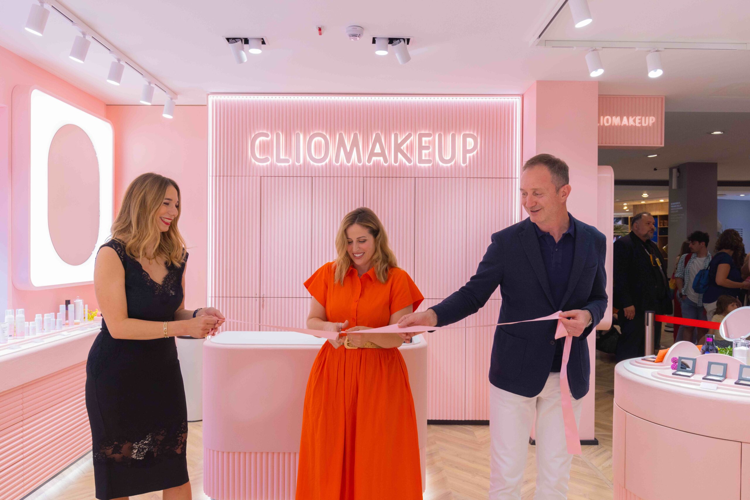 Cliomakeup-experience-store-ovs-verona-racconto-taglio-nastro