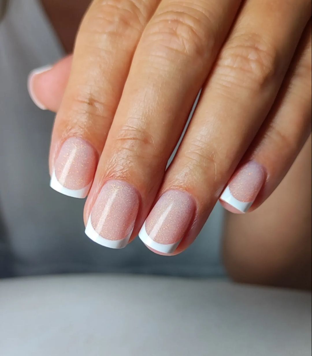 cliomakeup-unghie-corte-estate-2023-1