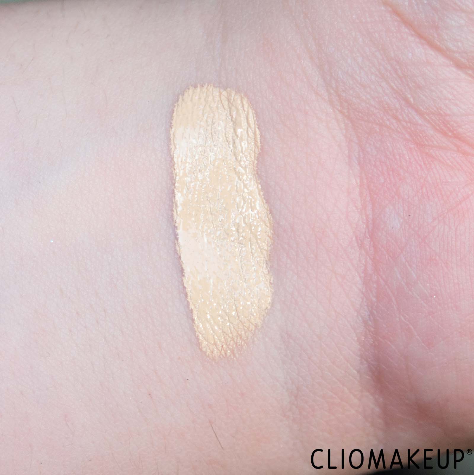 cliomakeup-recensione-correttore-catrice-cover-care-sensitive-concealer-6
