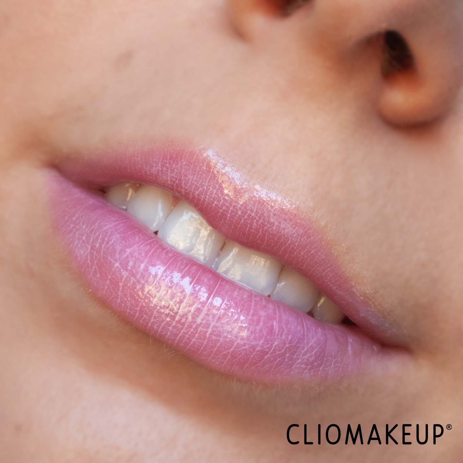 cliomakeup-recensione-gloss-essence-melting-for-ice-cream-ph-reacting-lip-cream-10