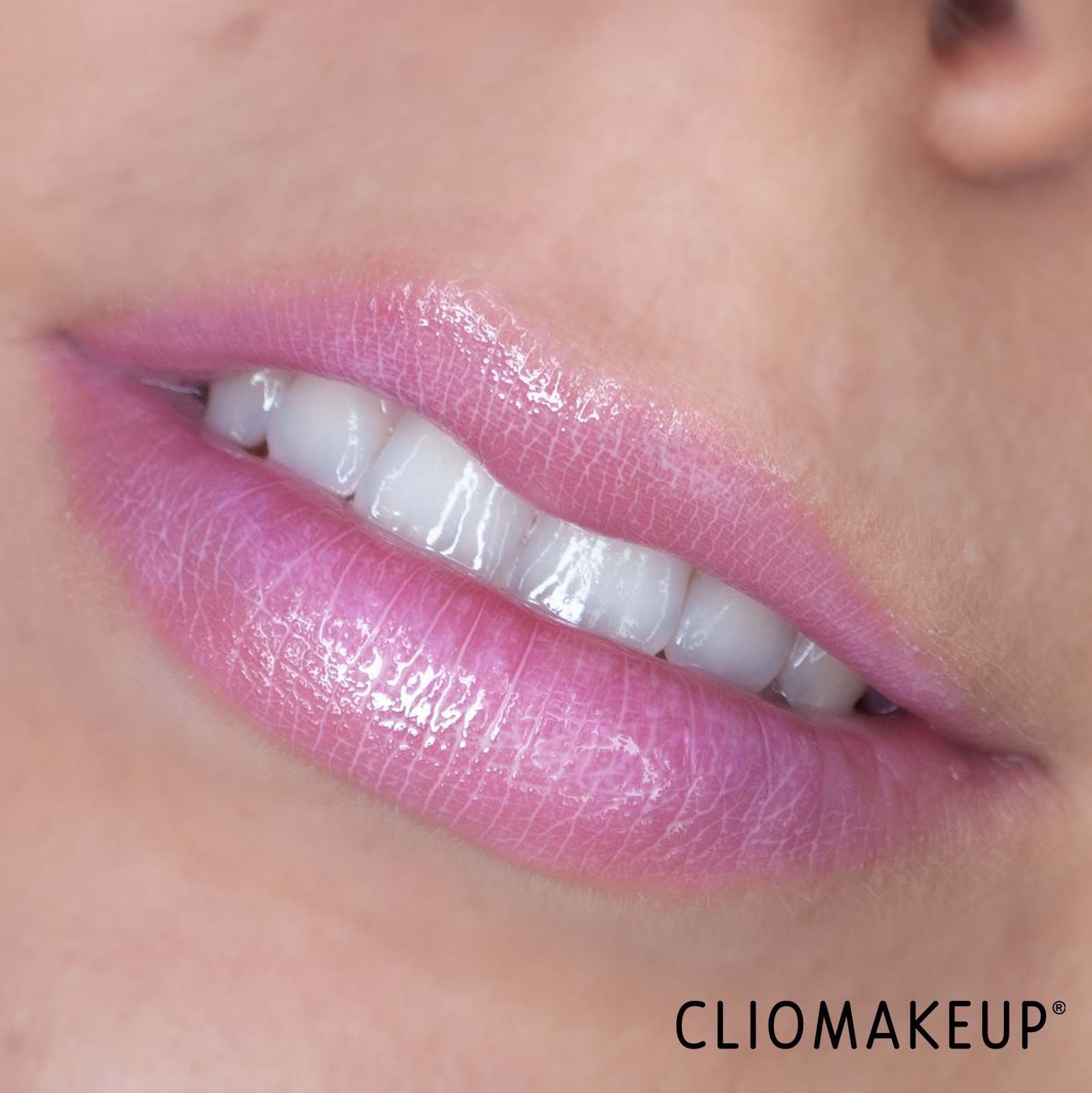 cliomakeup-recensione-gloss-essence-melting-for-ice-cream-ph-reacting-lip-cream-11
