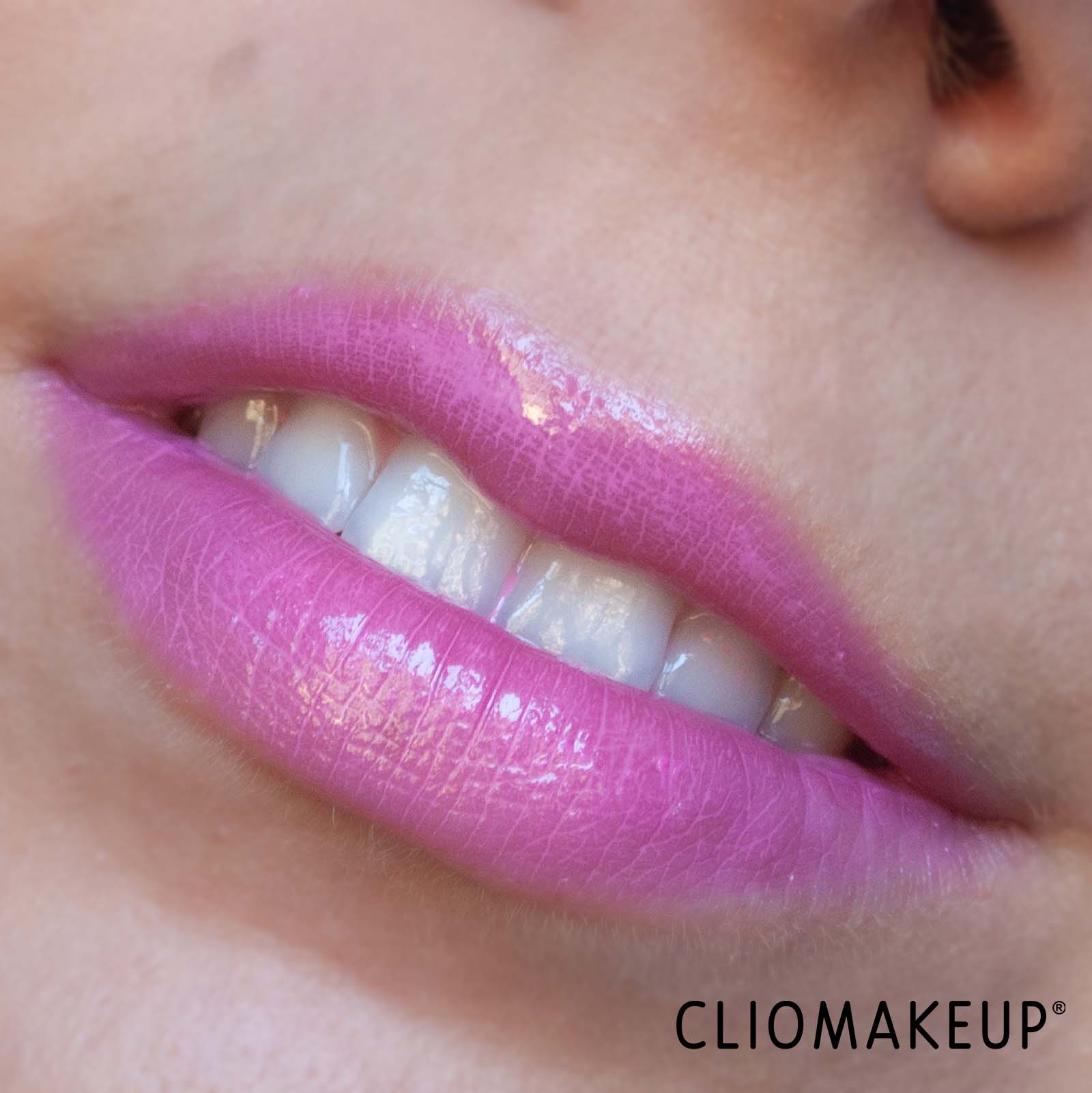 cliomakeup-recensione-gloss-essence-melting-for-ice-cream-ph-reacting-lip-cream-12