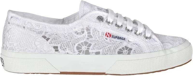 cliomakeup-sneakers-bianche-leggere-estate-2023-superga-macrame