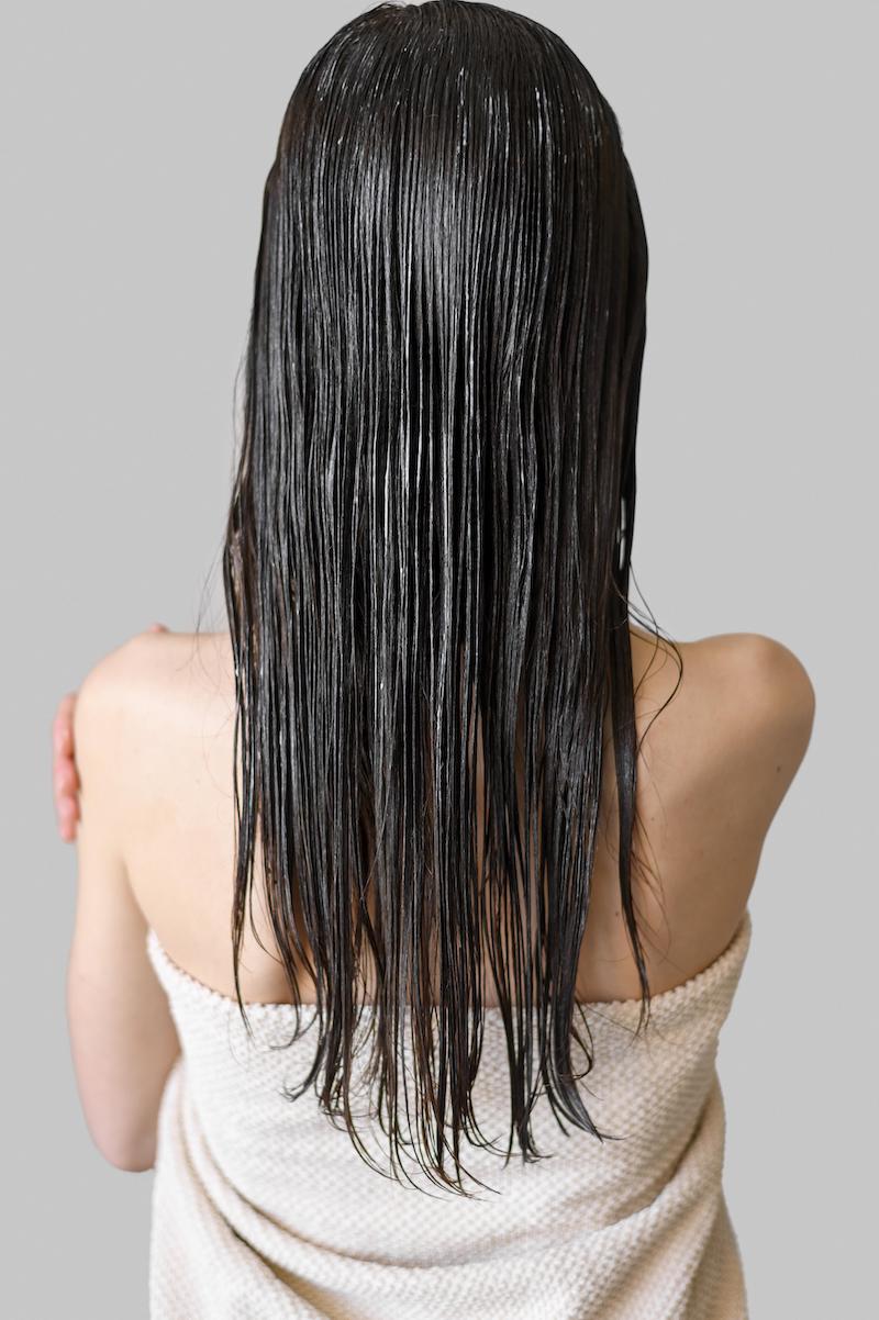 cliomakeup-come-mettere-balsamo-capelli-8