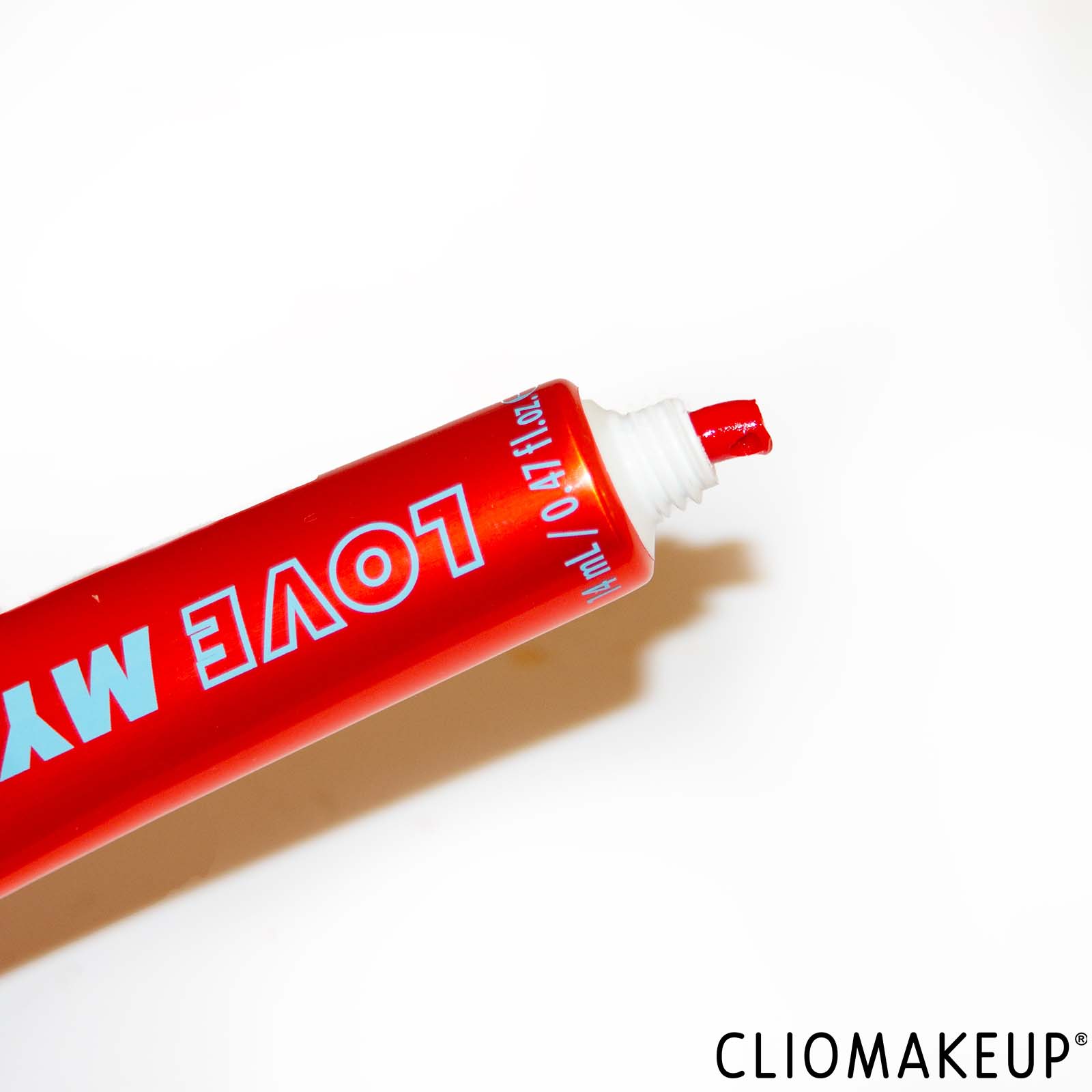 cliomakeup-recensione-balsamo-labbra-catrice-who-i-am-lip-balm-5