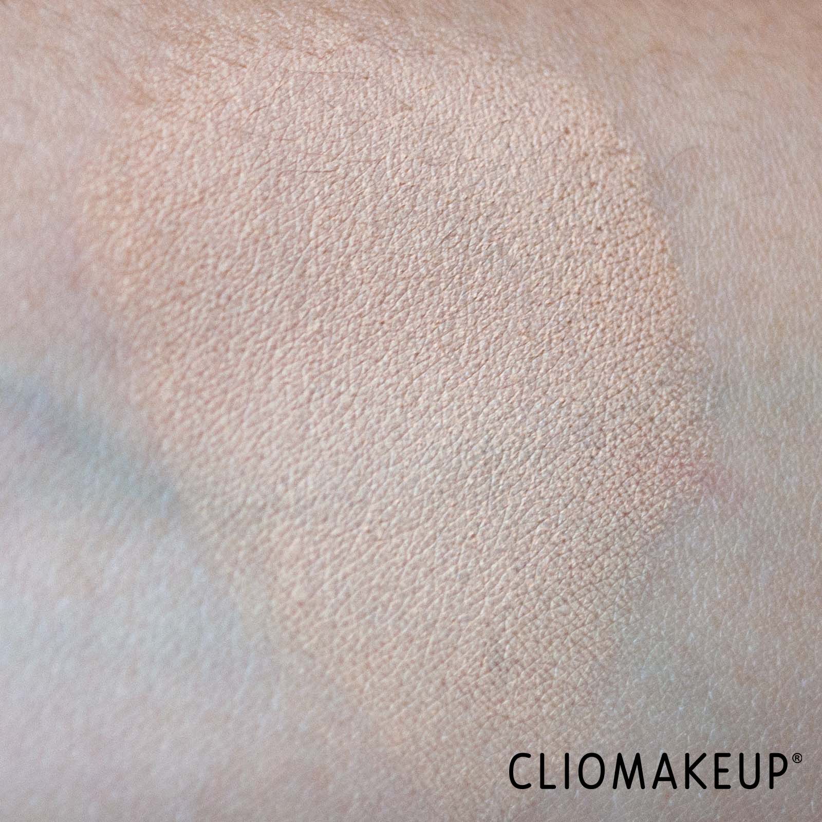 cliomakeup-recensione-correttore-deborah-24ore-perfect-all-over-concealer-correttore-multiuso-6