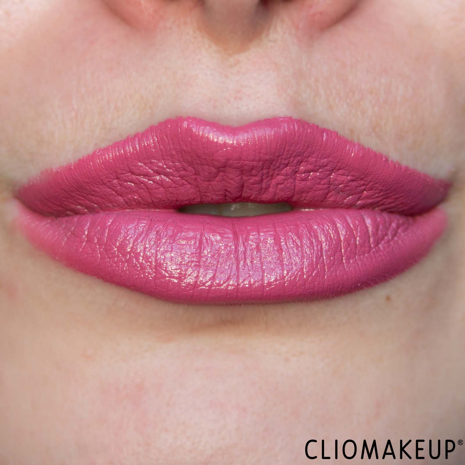 cliomakeup-recensione-rossetti-revolution-lasting-kiss-lipstick-11
