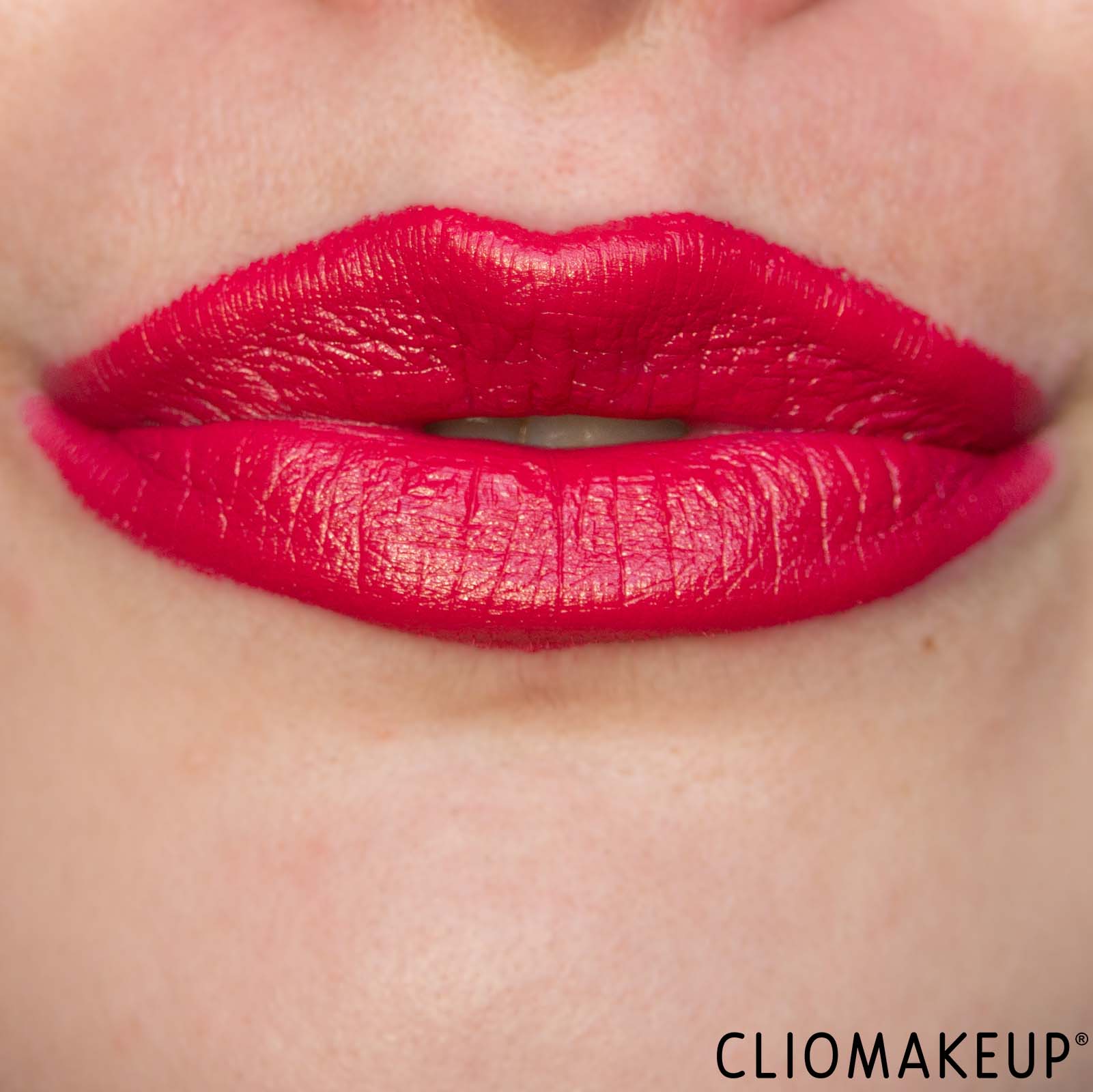 cliomakeup-recensione-rossetti-revolution-lasting-kiss-lipstick-13