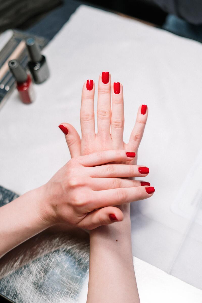cliomakeup-cos-e-dry-manicure-come-realizzarla-2