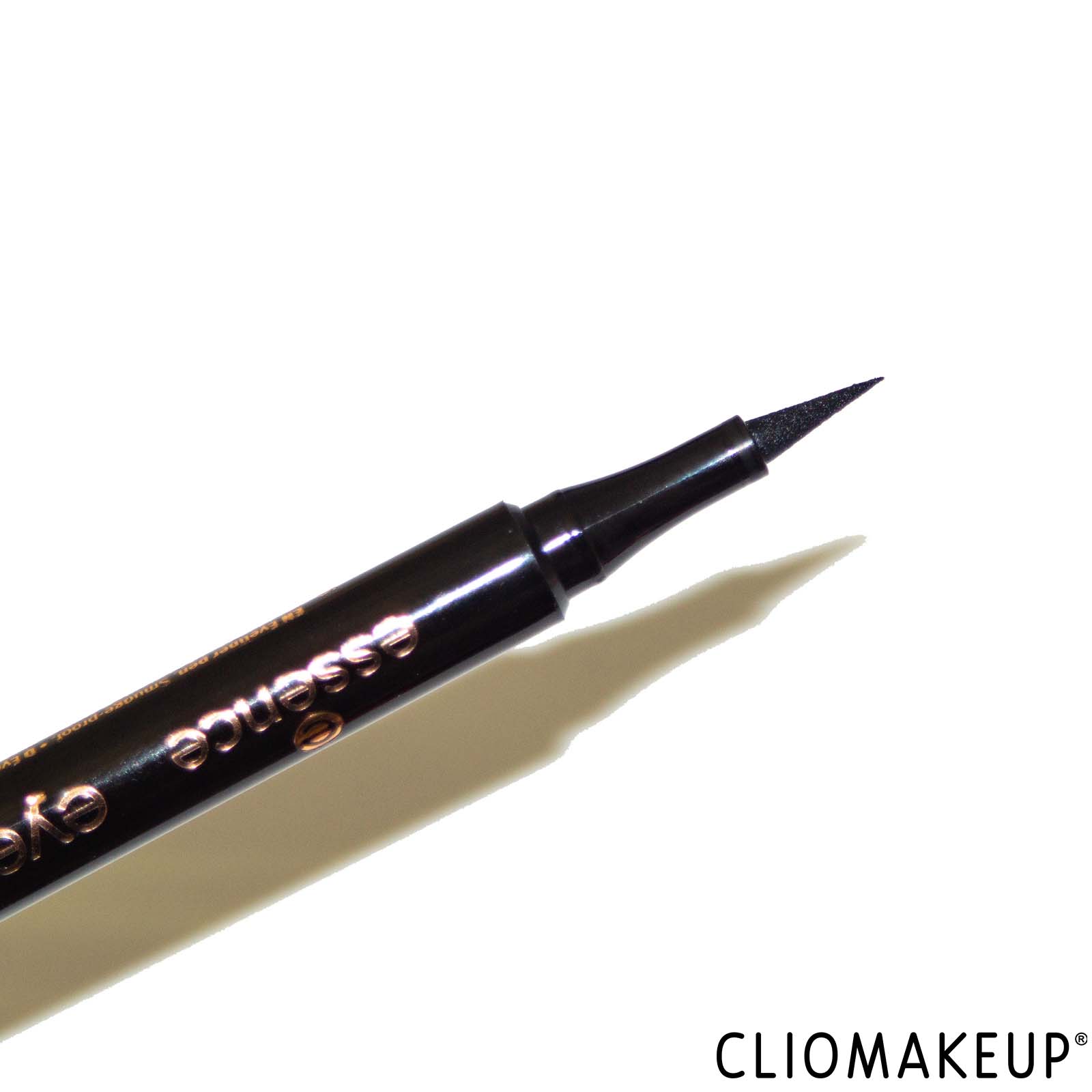 cliomakeup-recensione-eyeliner-essence-extra-long-lasting-eyeliner-pen-5