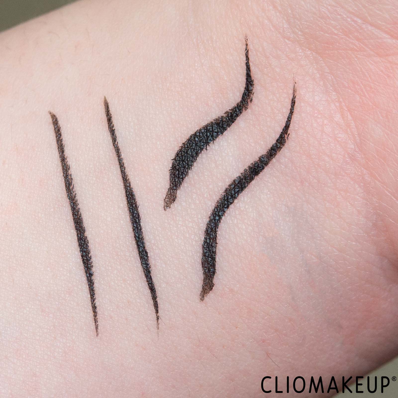 cliomakeup-recensione-eyeliner-essence-extra-long-lasting-eyeliner-pen-6