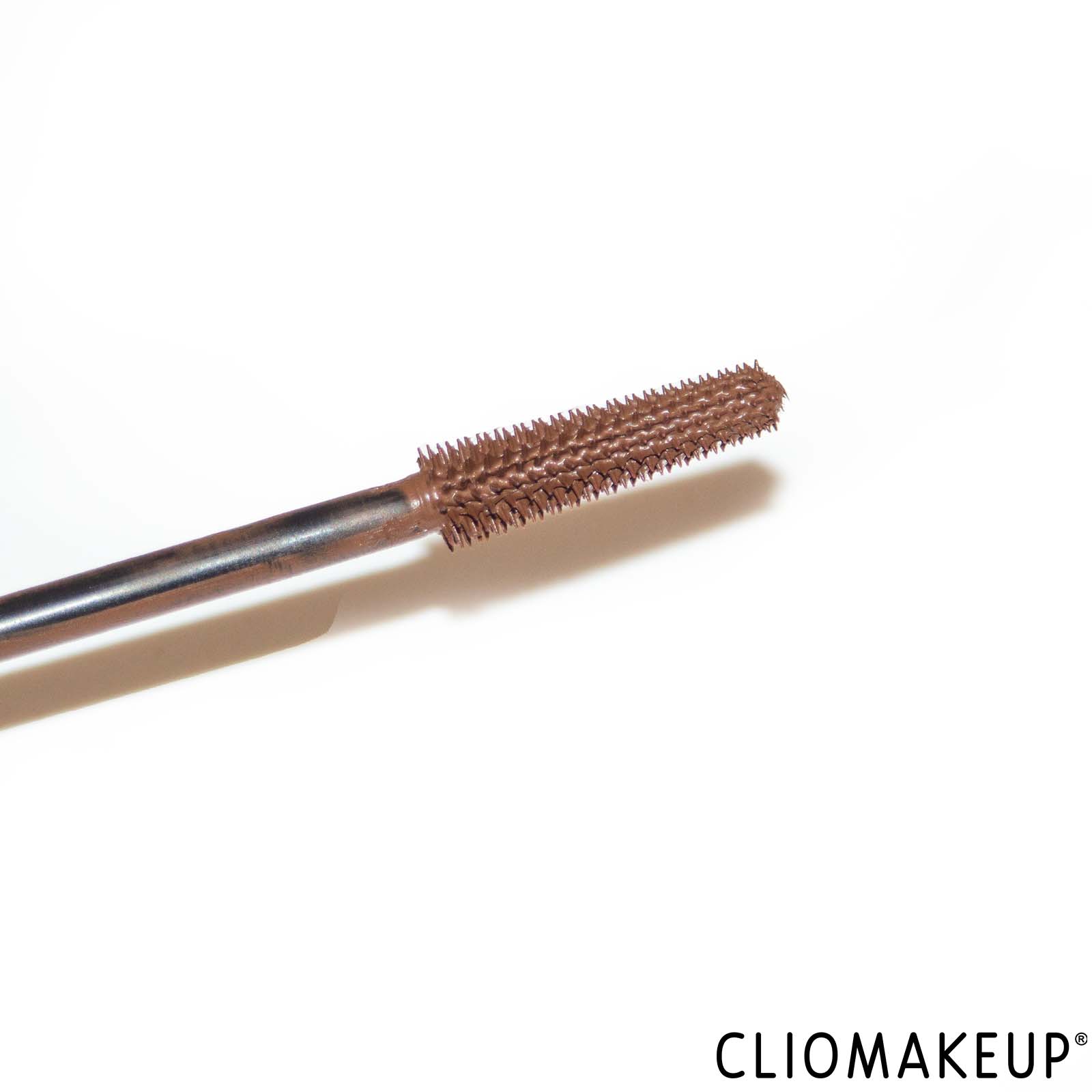 cliomakeup-recensione-mascara-essence-lash-without-limits-brown-extreme-lengthening-volume-mascara-5
