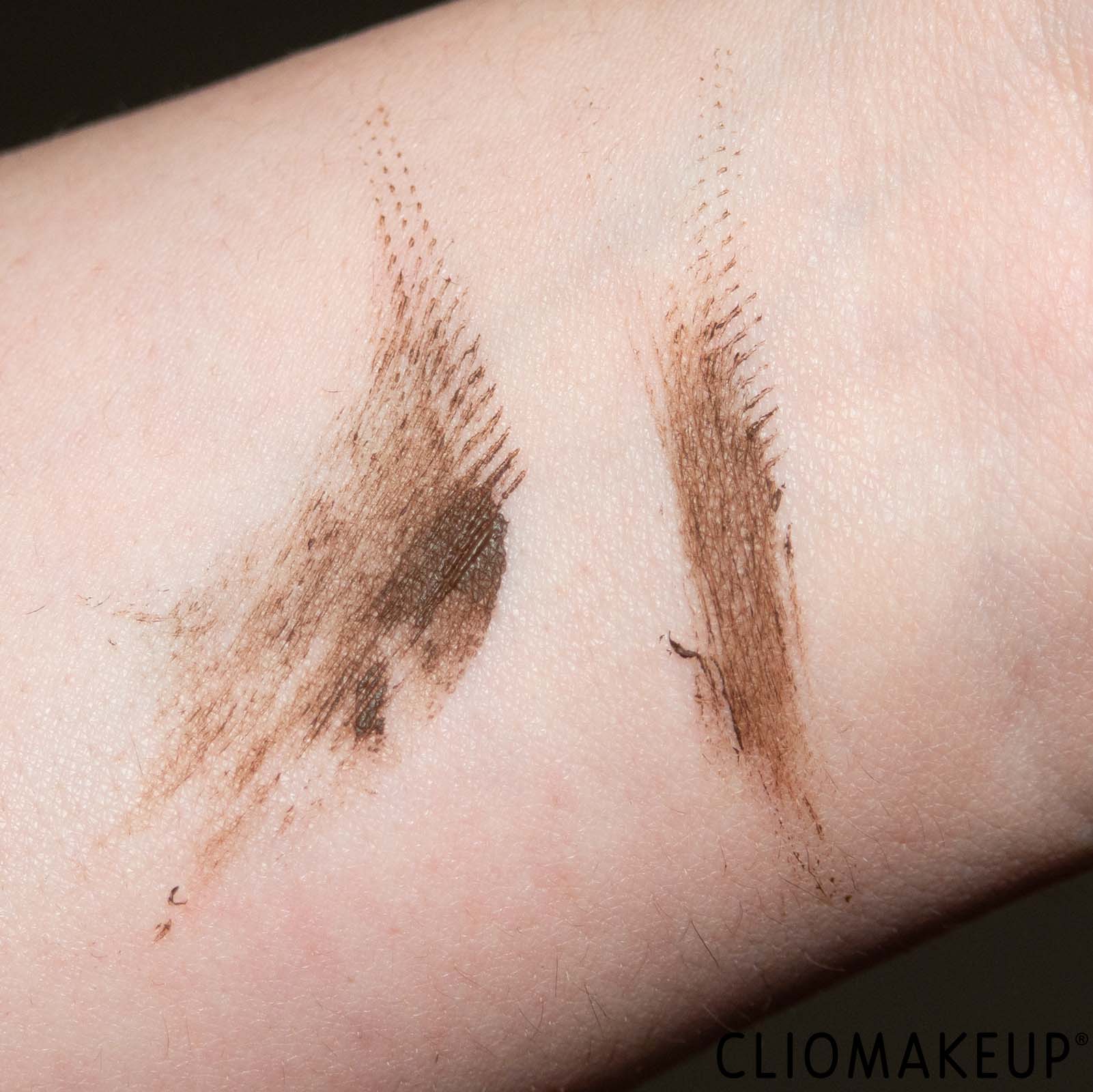 cliomakeup-recensione-mascara-essence-lash-without-limits-brown-extreme-lengthening-volume-mascara-7