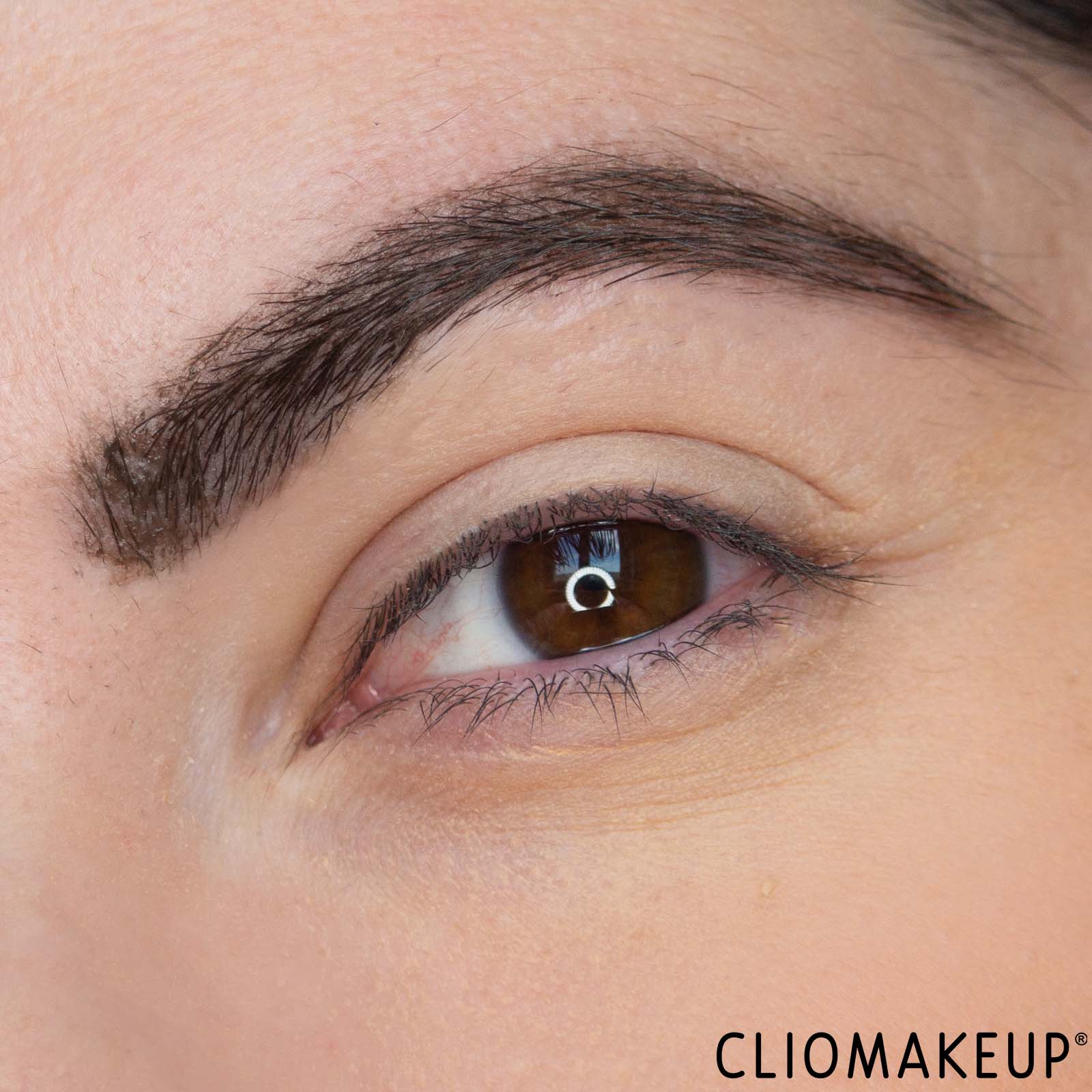 cliomakeup-recensione-mascara-essence-lash-without-limits-brown-extreme-lengthening-volume-mascara-9