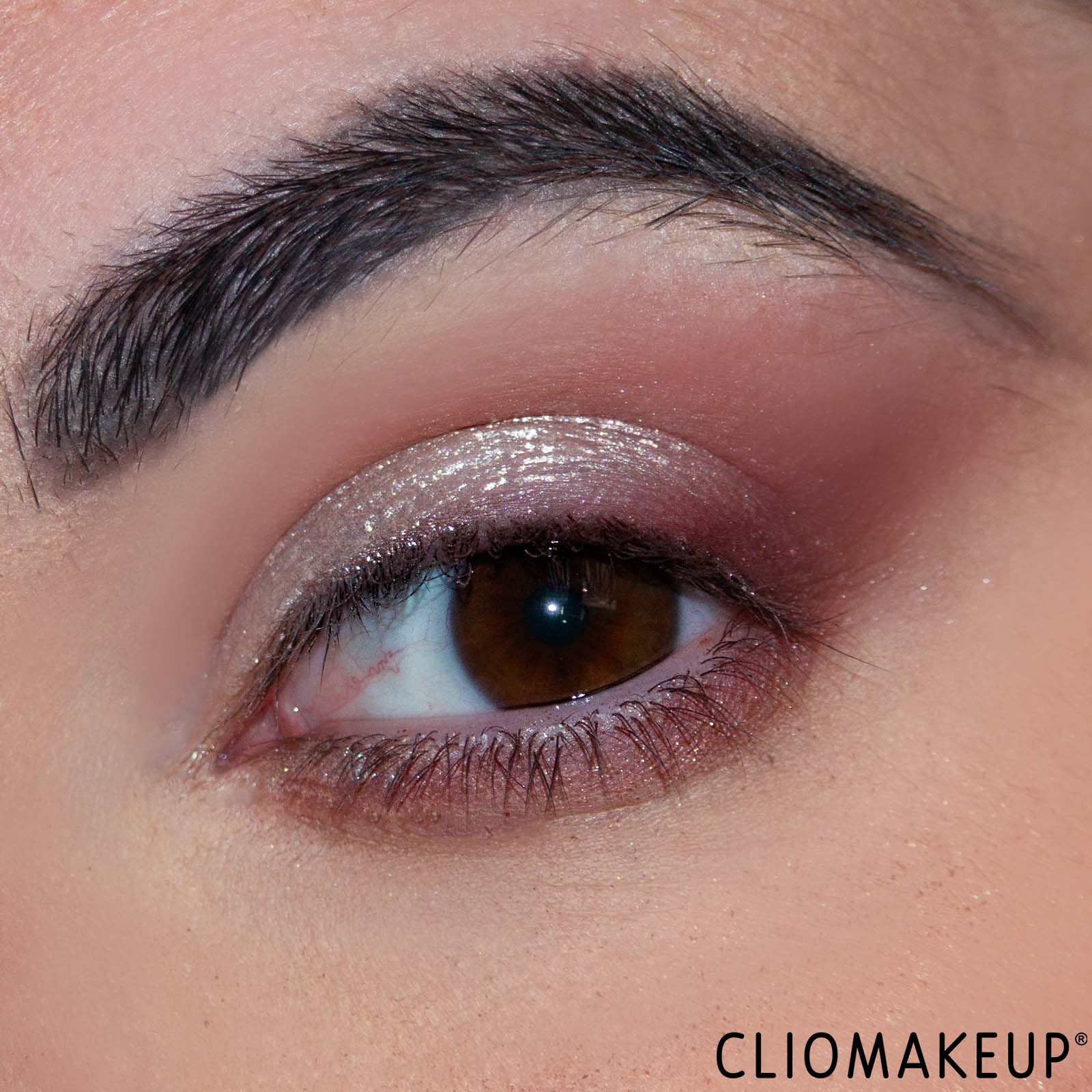cliomakeup-recensione-ombretti-liquidi-astra-cromo-therapy-liquid-eyeshadow-light-13