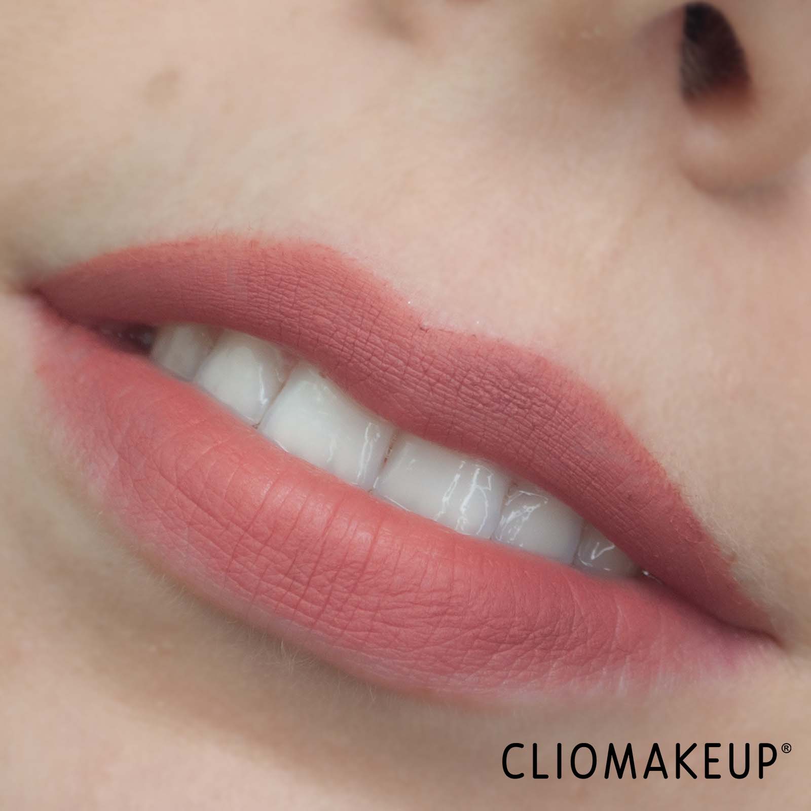 cliomakeup-recensione-rossetti-nars-starlight-powermatte-lipstick-11