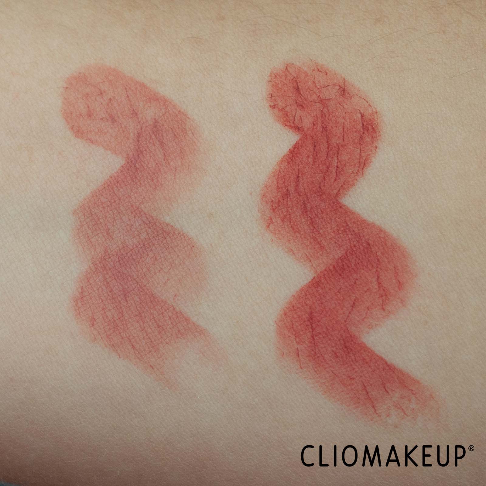 cliomakeup-recensione-rossetti-nars-starlight-powermatte-lipstick-7