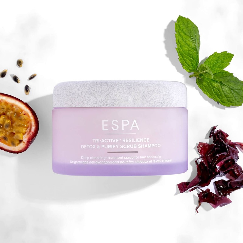 cliomakeup-scrub-cuoio-capelluto-2023-espa1