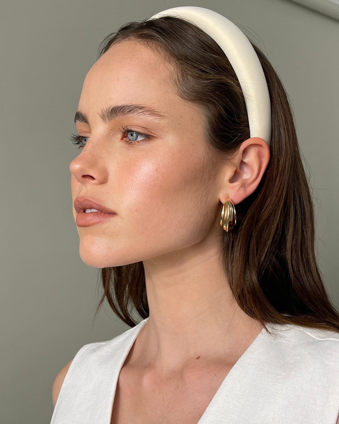 cliomakeup-makeup-peach-fuzz-colore-pantone-2024-11