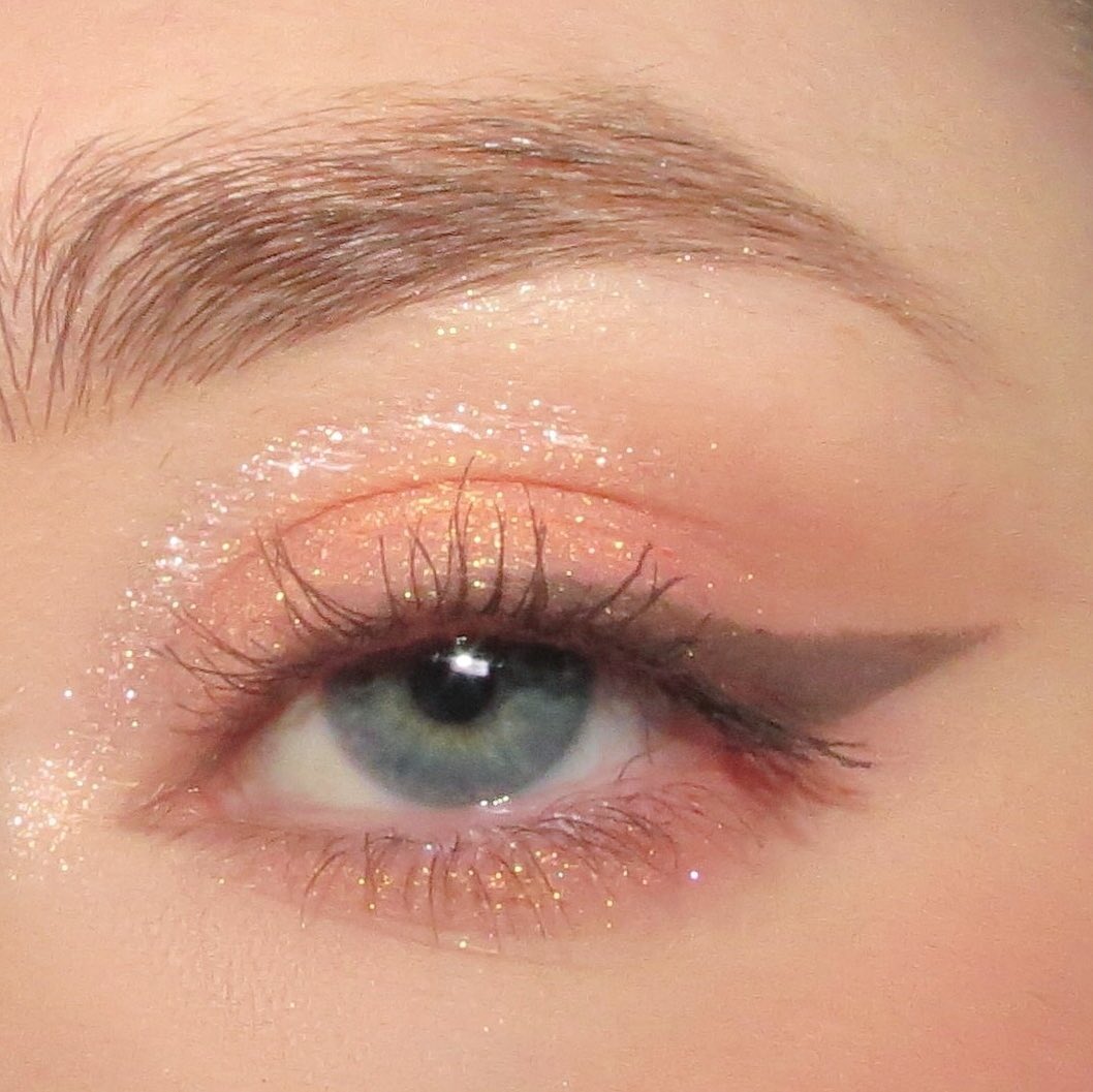 cliomakeup-makeup-peach-fuzz-colore-pantone-2024-8