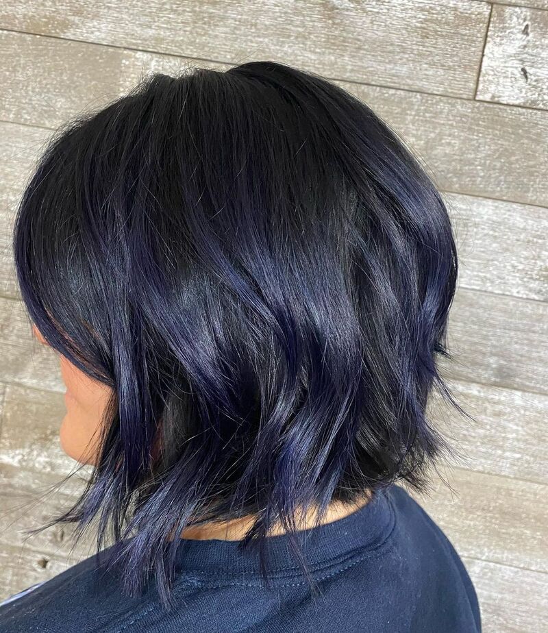 cliomakeup-colore-capelli-nero-blu-corti