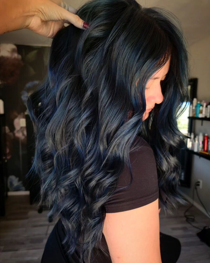 cliomakeup-colore-capelli-nero-blu-scalati