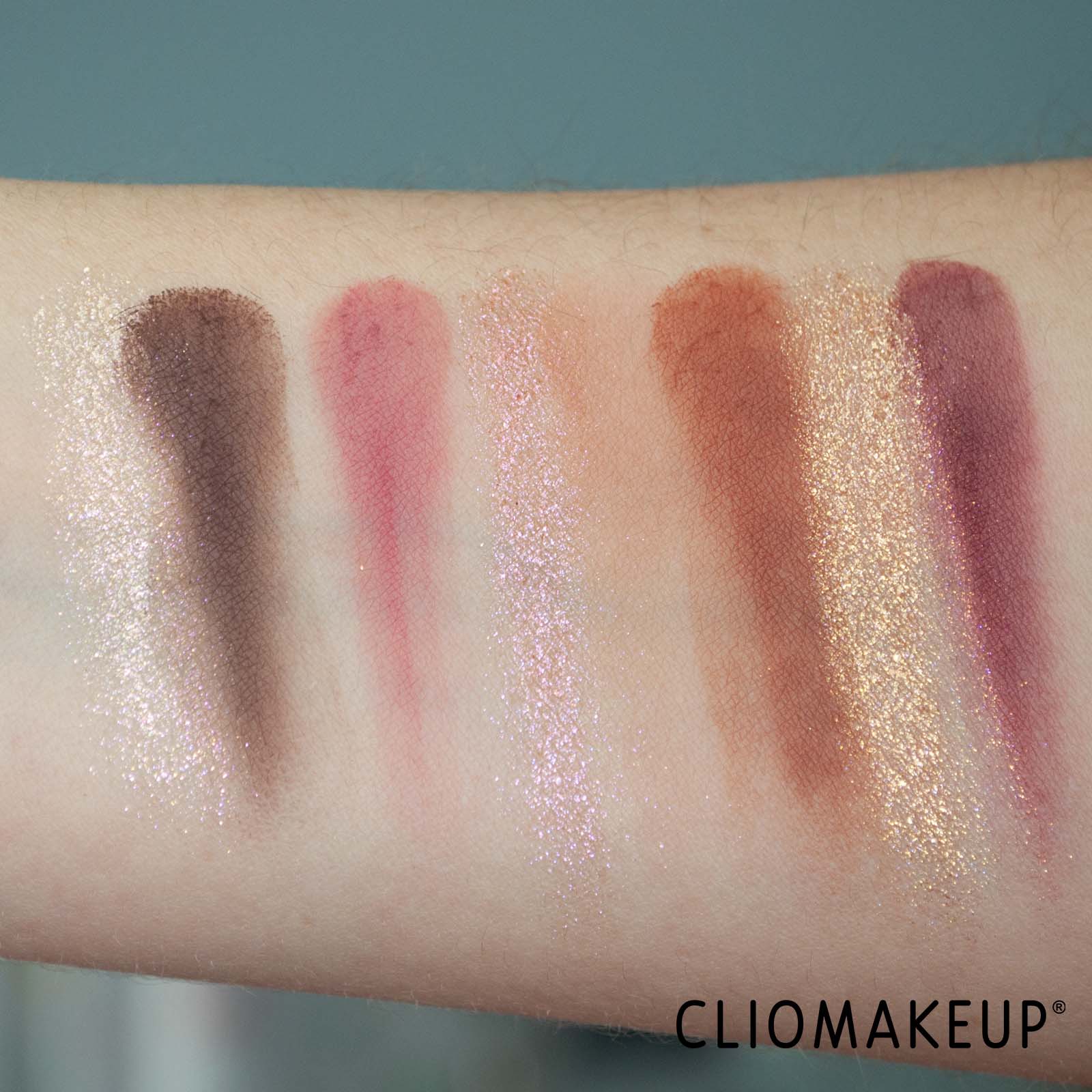 cliomakeup-recensione-palette-nicole-p-cosmetics-horny-eyeshadow-palette-7