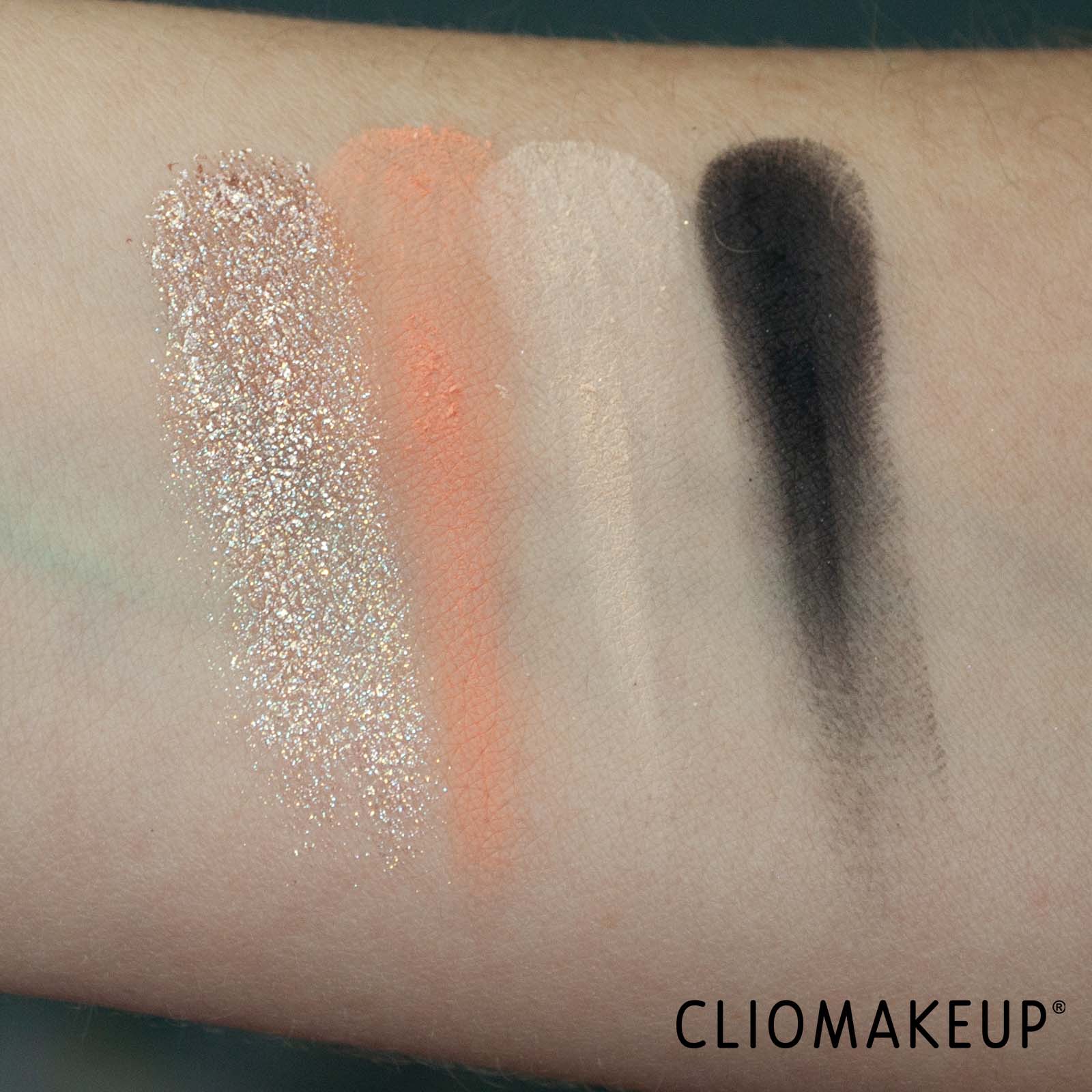 cliomakeup-recensione-palette-nicole-p-cosmetics-horny-eyeshadow-palette-9