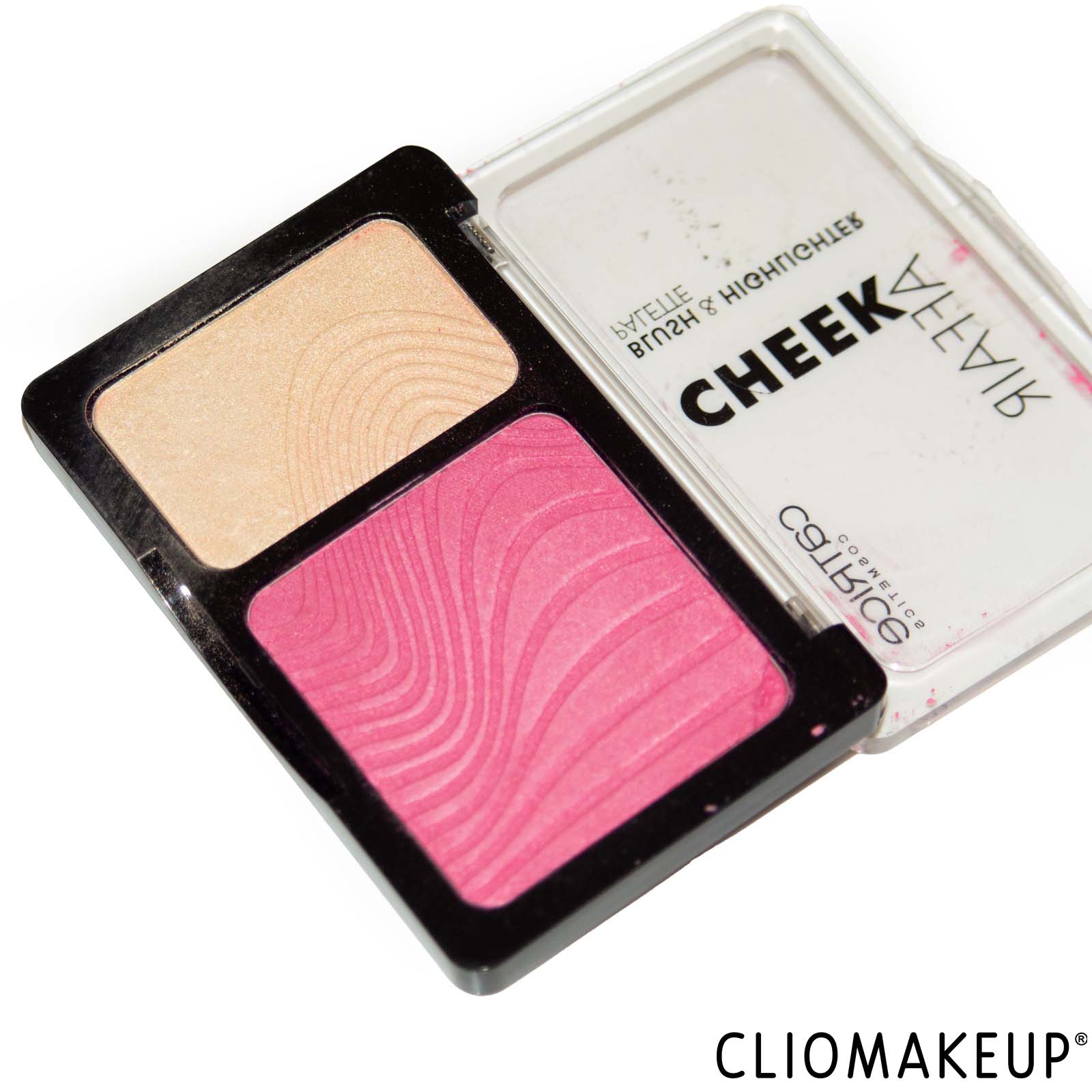 cliomakeup-recensione-palette-viso-catrice-cheek-affair-blush-e-highlighter-palette-4