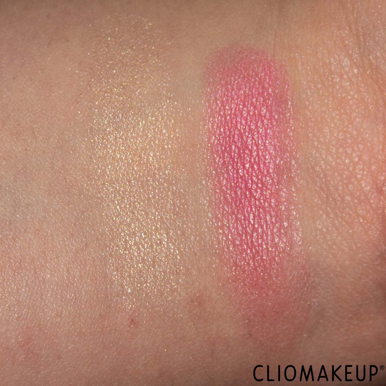 cliomakeup-recensione-palette-viso-catrice-cheek-affair-blush-e-highlighter-palette-7