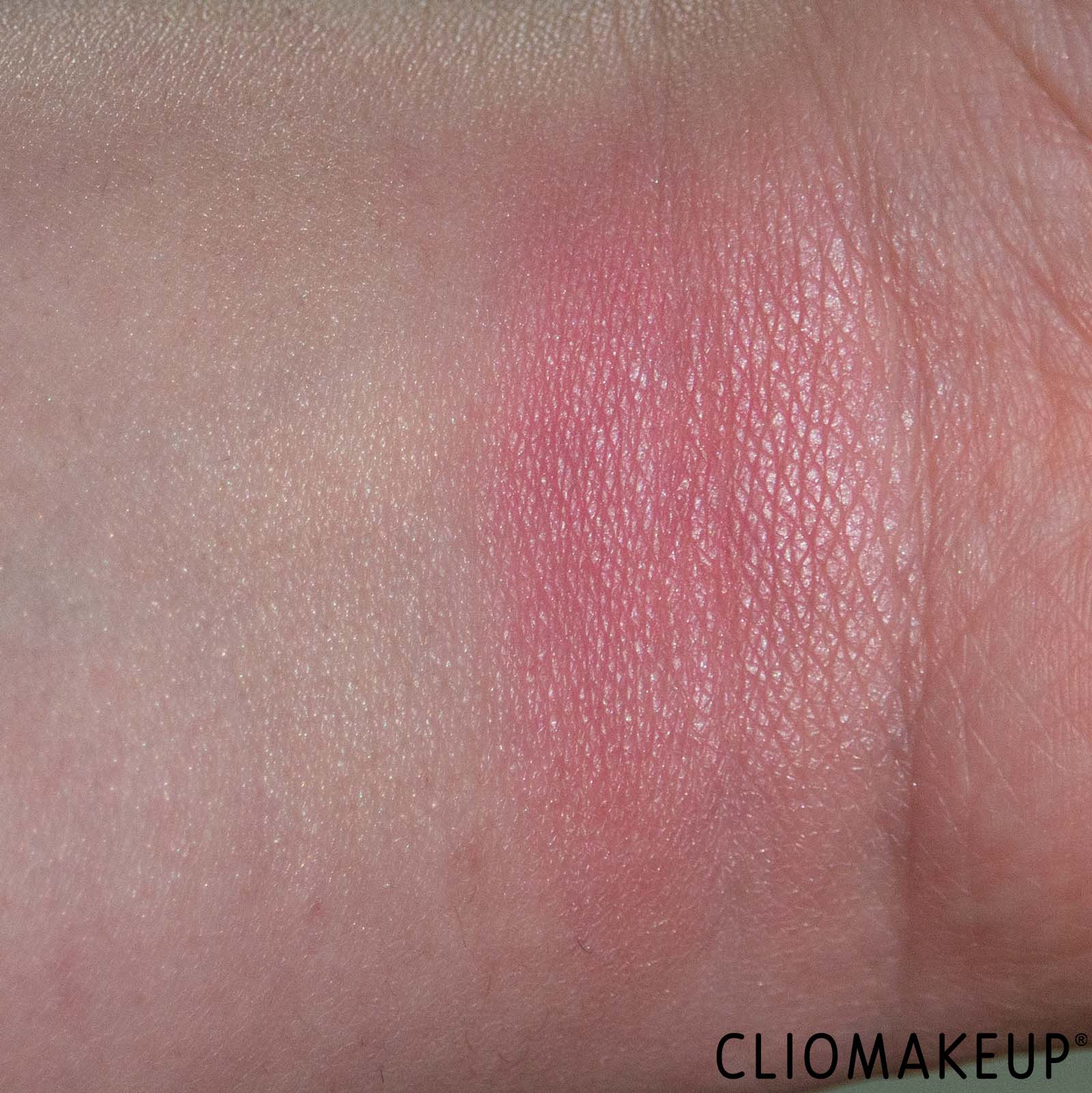 cliomakeup-recensione-palette-viso-catrice-cheek-affair-blush-e-highlighter-palette-8